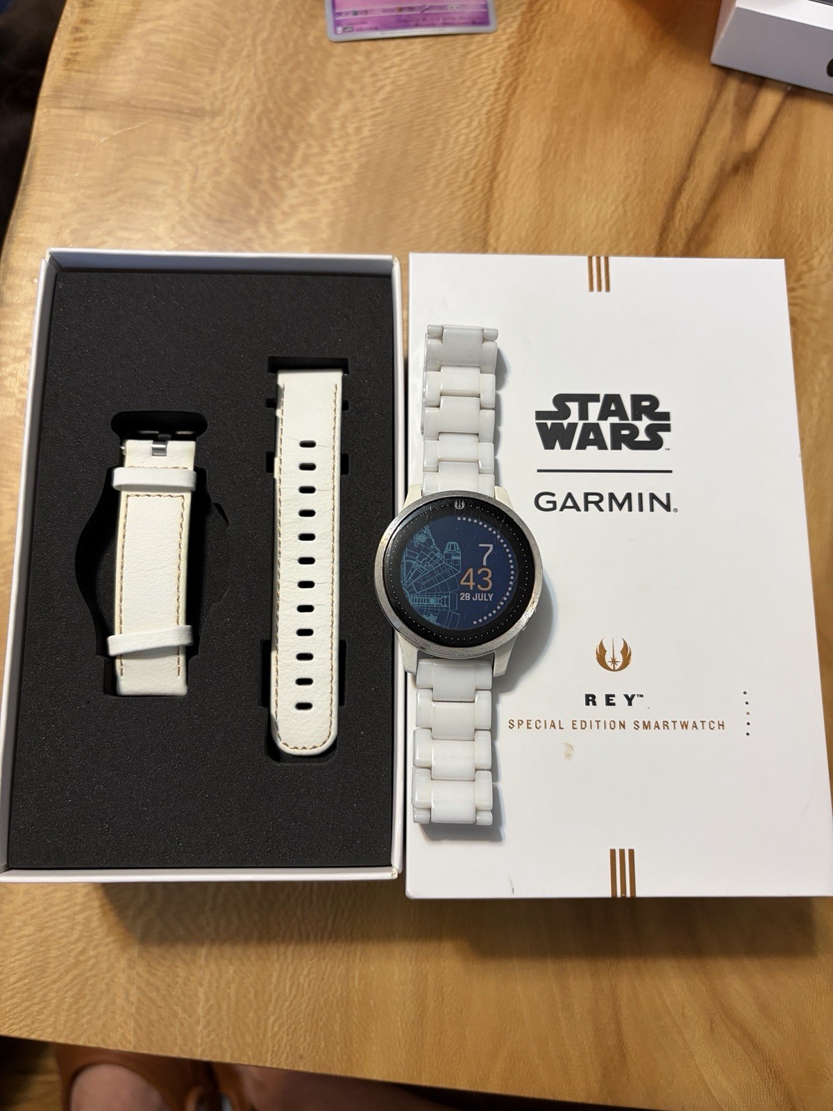 Garmin Legacy Saga Series Star Wars Rey Special Edition GPS Smartwatch 40mm