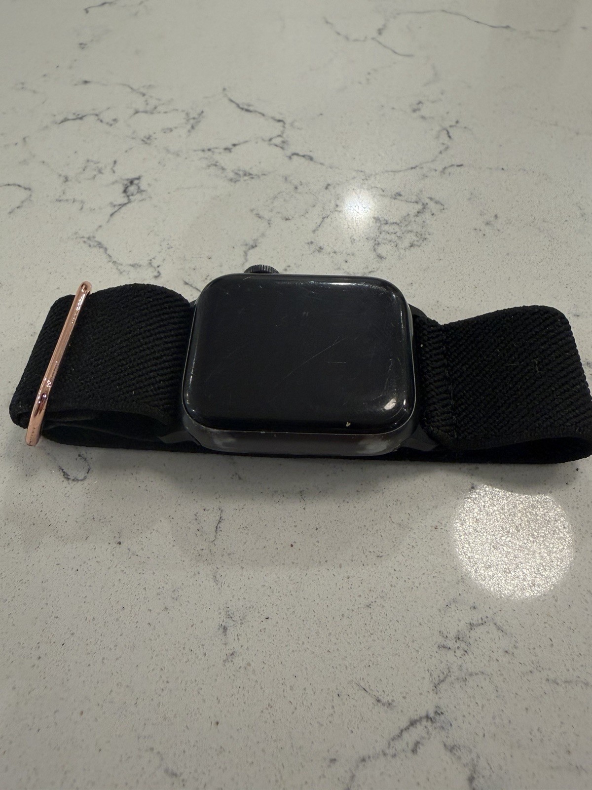 Apple Watch SE (2022) 40mm Midnight Aluminum Case with Sport Band, S/M (GPS)…