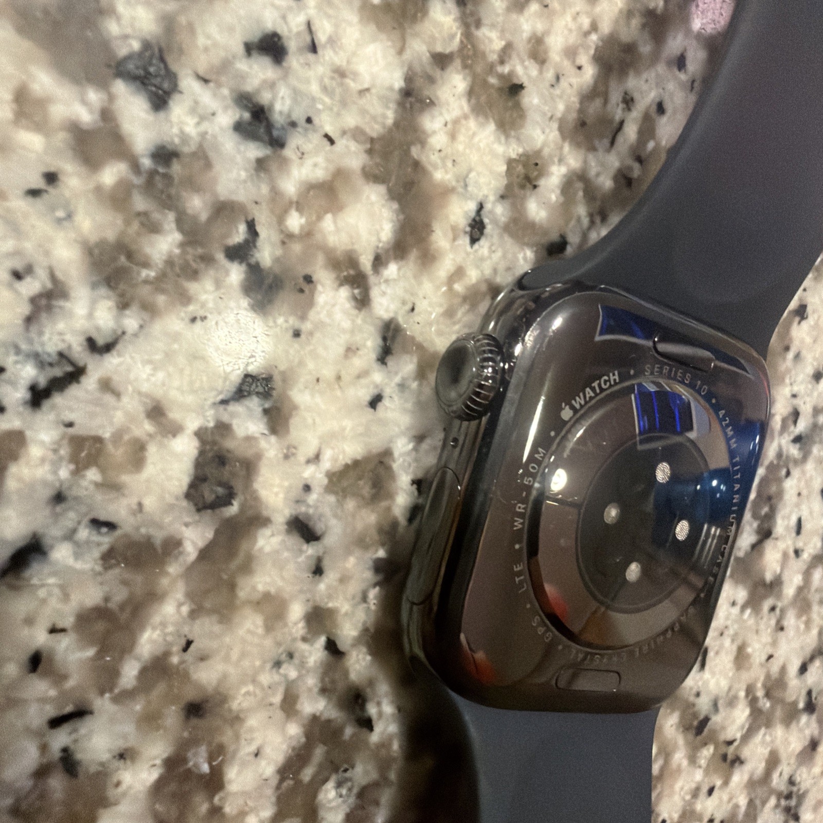 Apple Watch Series 10 Titanium 42mm GPS + Cellular Unlocked Works Great – READ