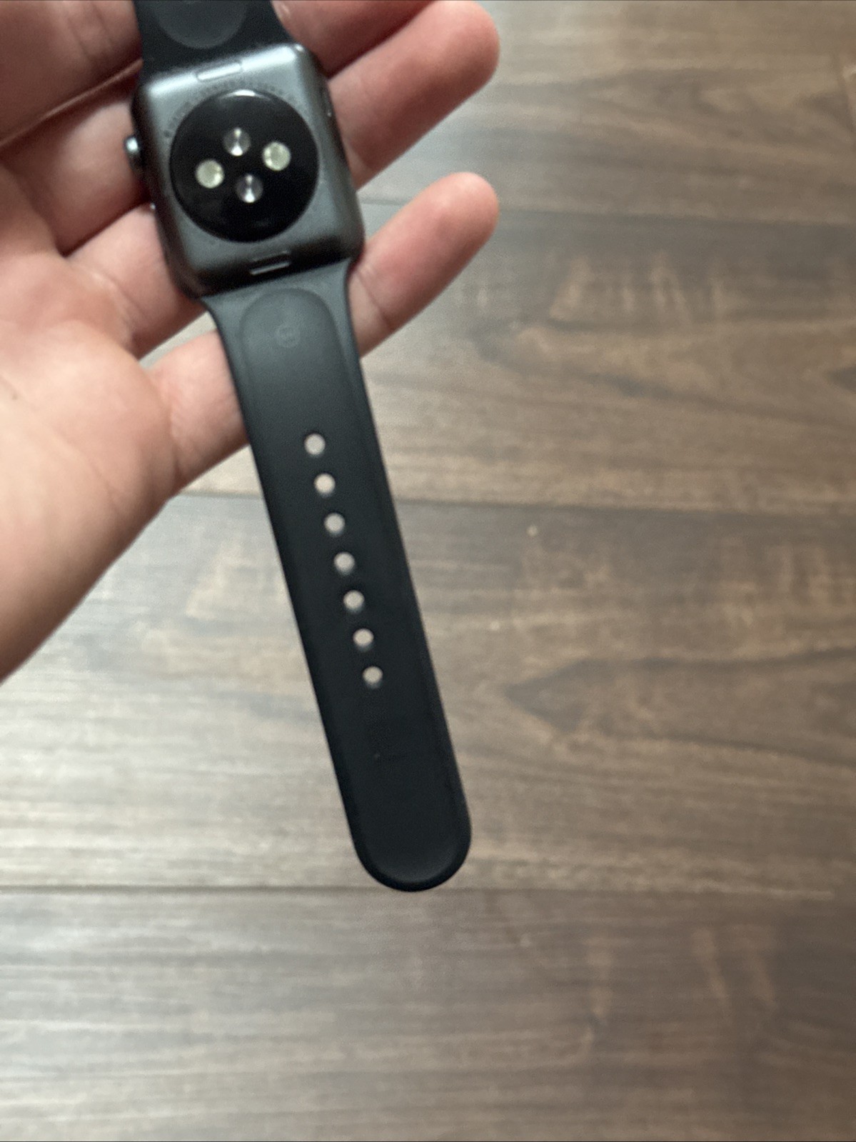 Apple Watch Series 3 38mm Silver Aluminum Case – GPS WR-50M -(Acct Locked Read⚠️
