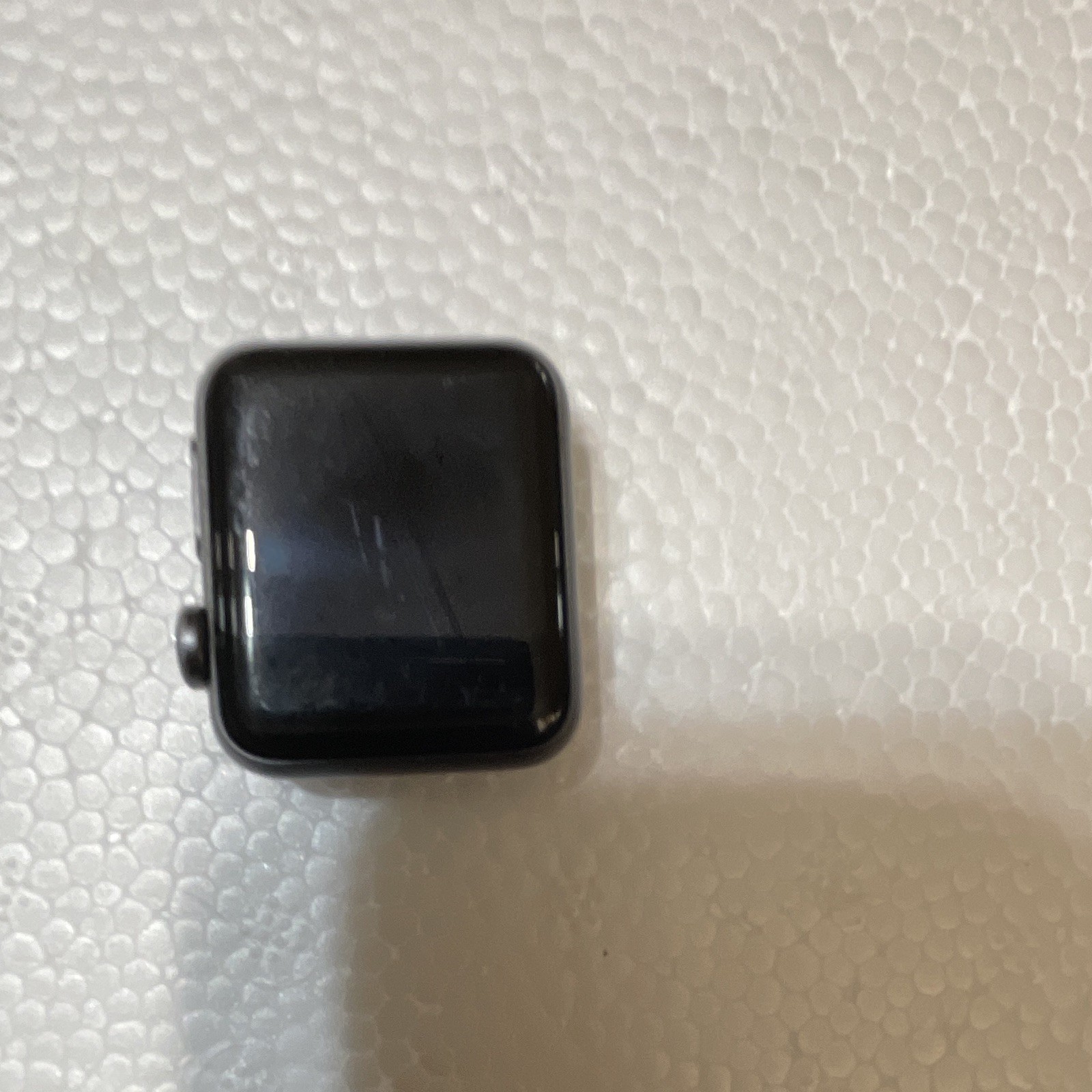 Apple Watch Series 3 42mm Aluminum Space Gray GPS 8GB Touchscreen Black Band