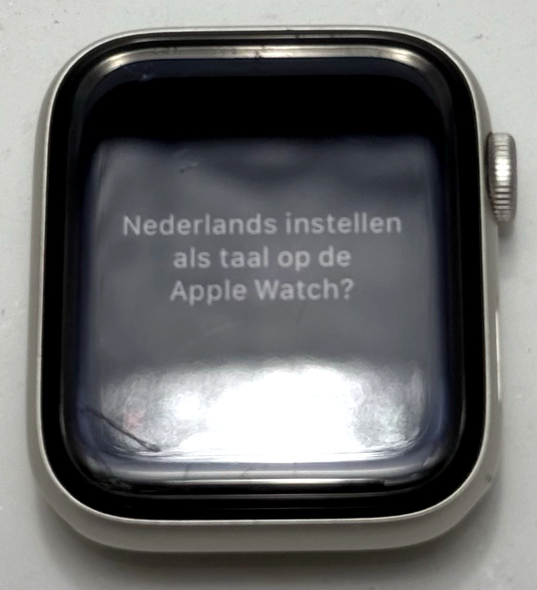 GPS Only Apple Watch SE 2nd Gen 44MM Starlight Alum, Starlight Sport Band READ!