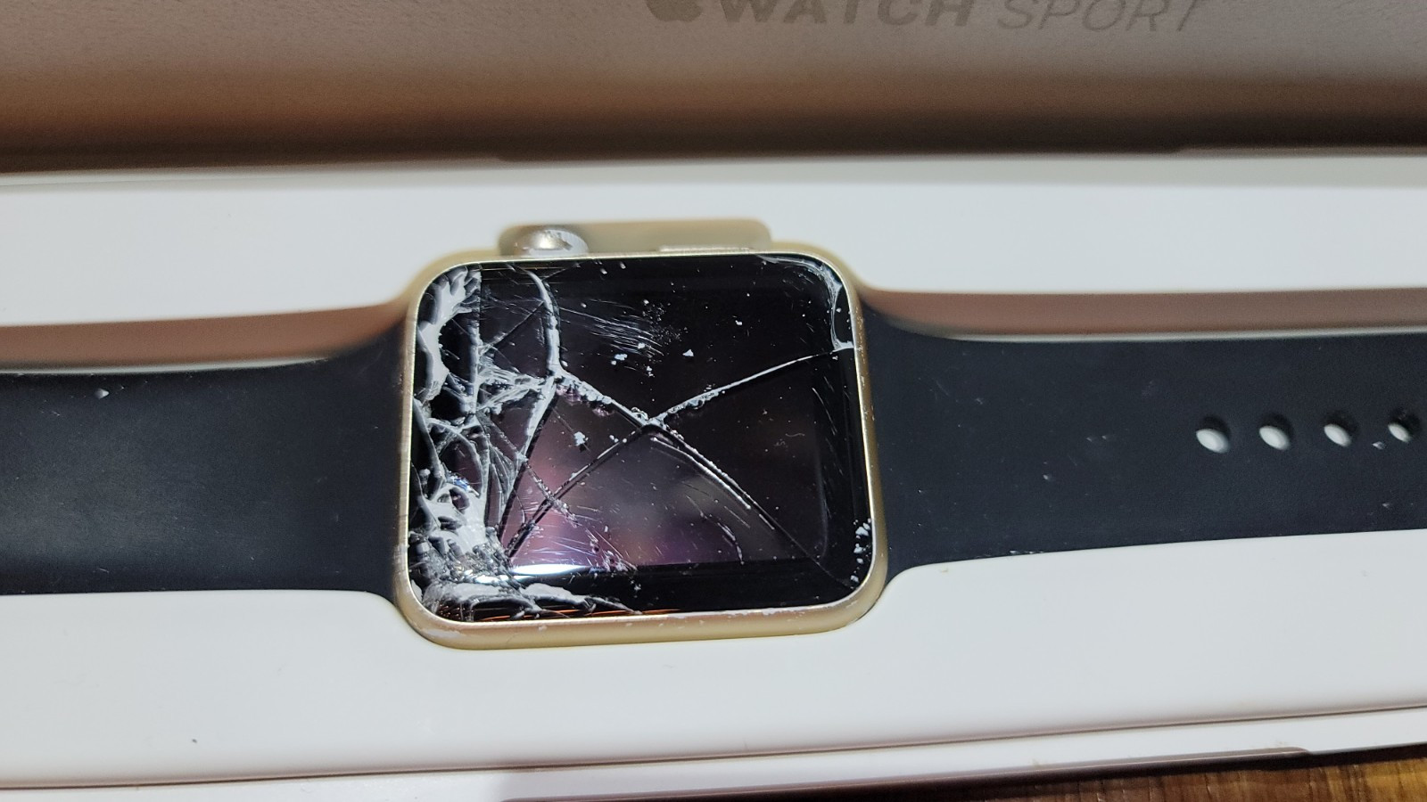 Apple Watch – Cracked Screen, AS-IS for Parts or Repair – No Returns