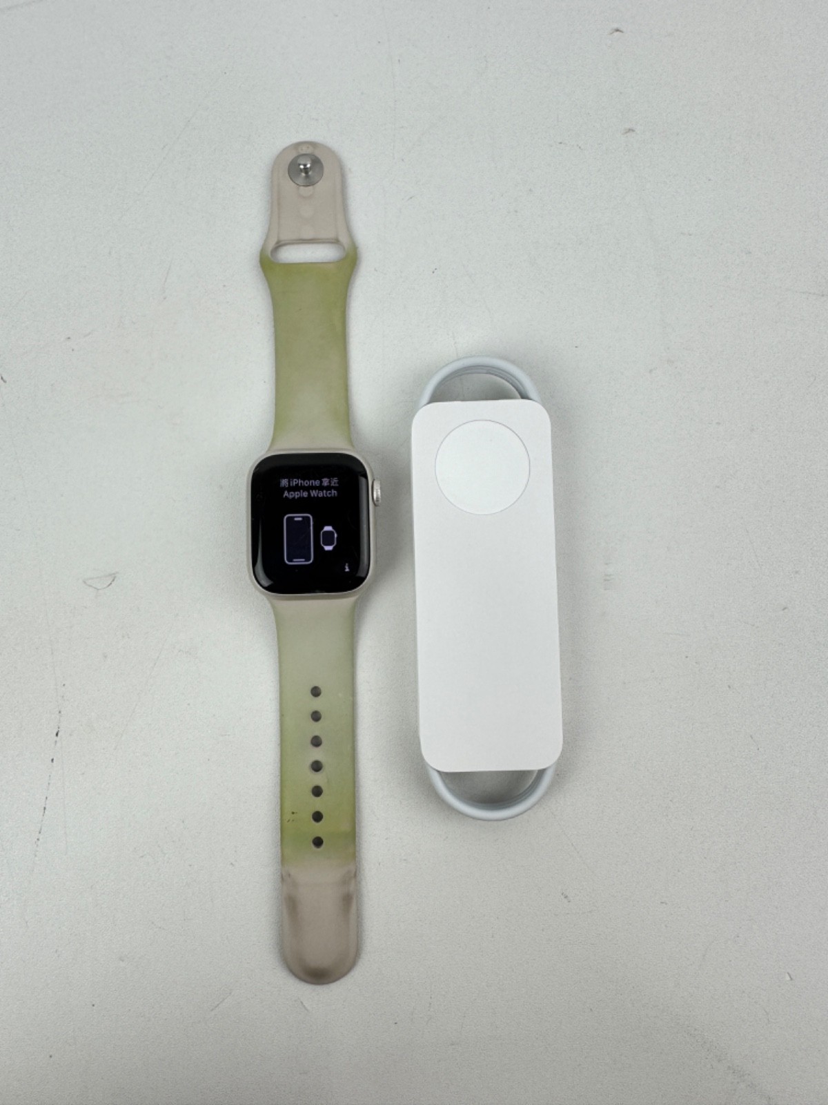 Apple Watch Series 8 41mm (A2772) GPS + LTE Starlight AL/Sp Band (S/M)