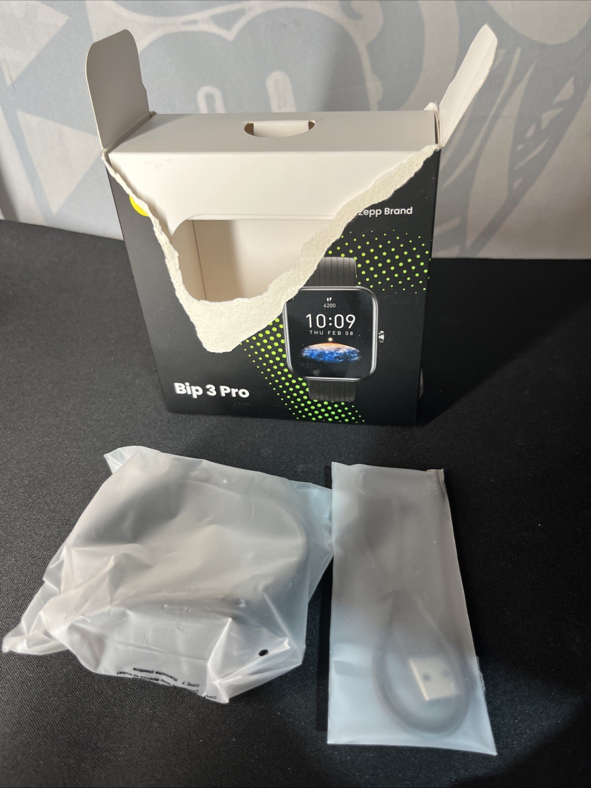 ¥ Amazfit Bip 3 Pro 43mm Smartwatch with Heart Rate Monitor – Black – NewOpenBox