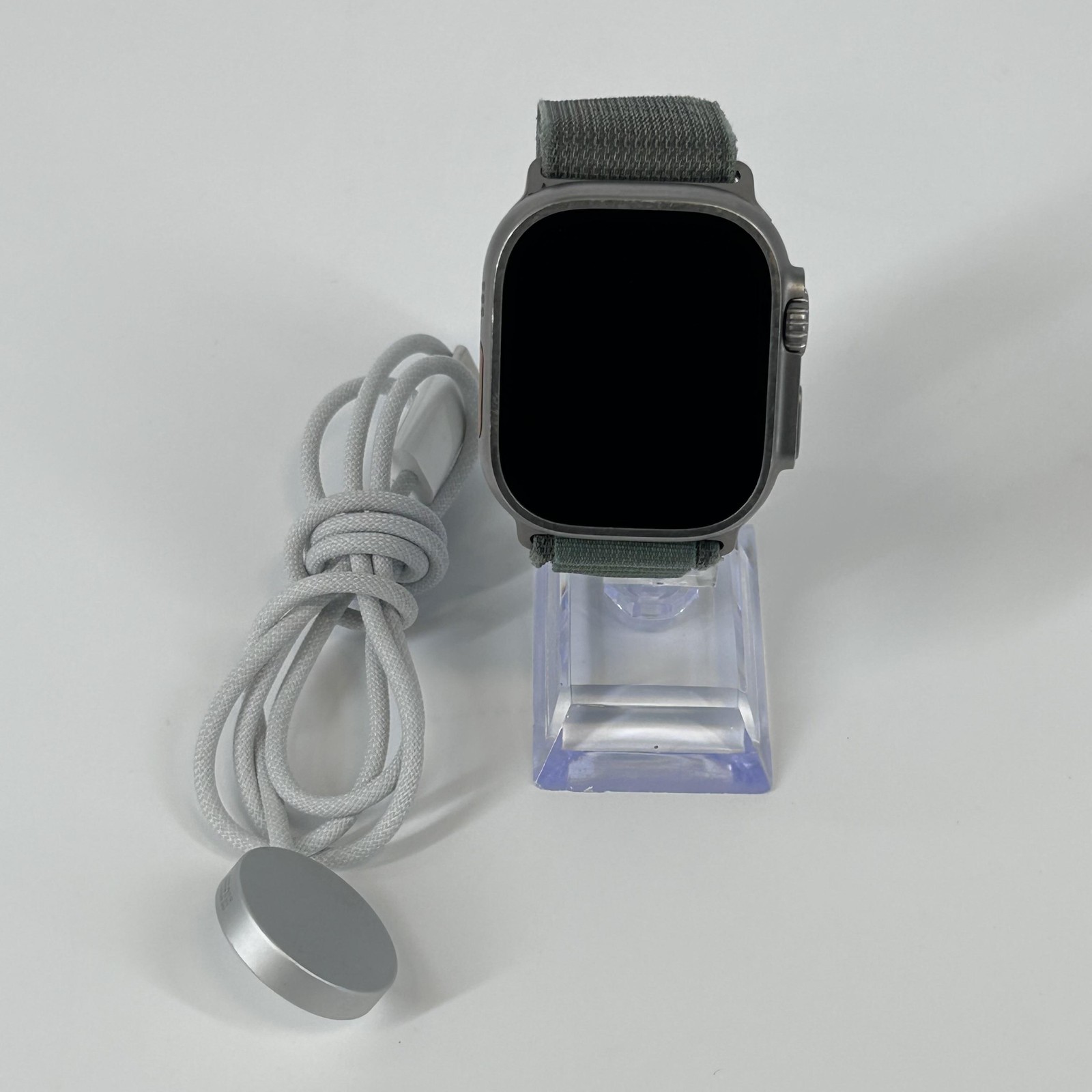 Apple Watch (Ultra) 49mm Titanium (LTE) w/ Green Alpine Loop – Very Good