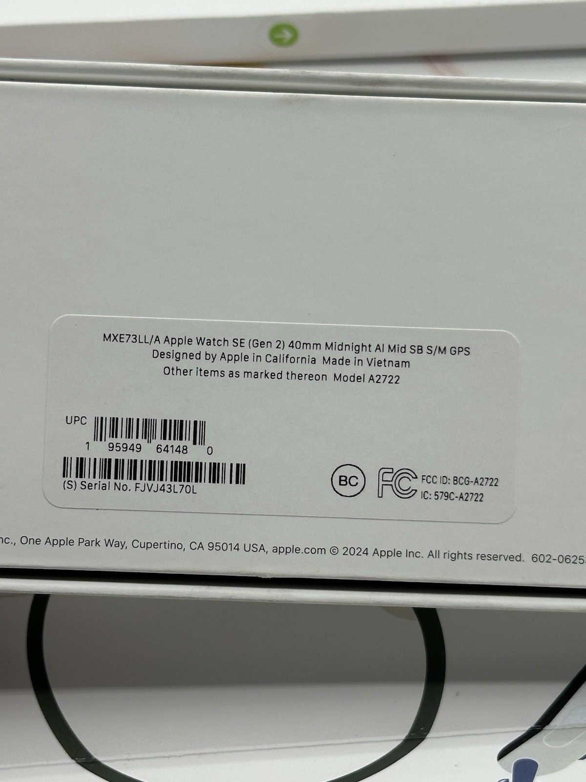 MXE73LL/A Apple Watch SE (Gen 2) 40mm Midnight Al Mid SB S/M GPS