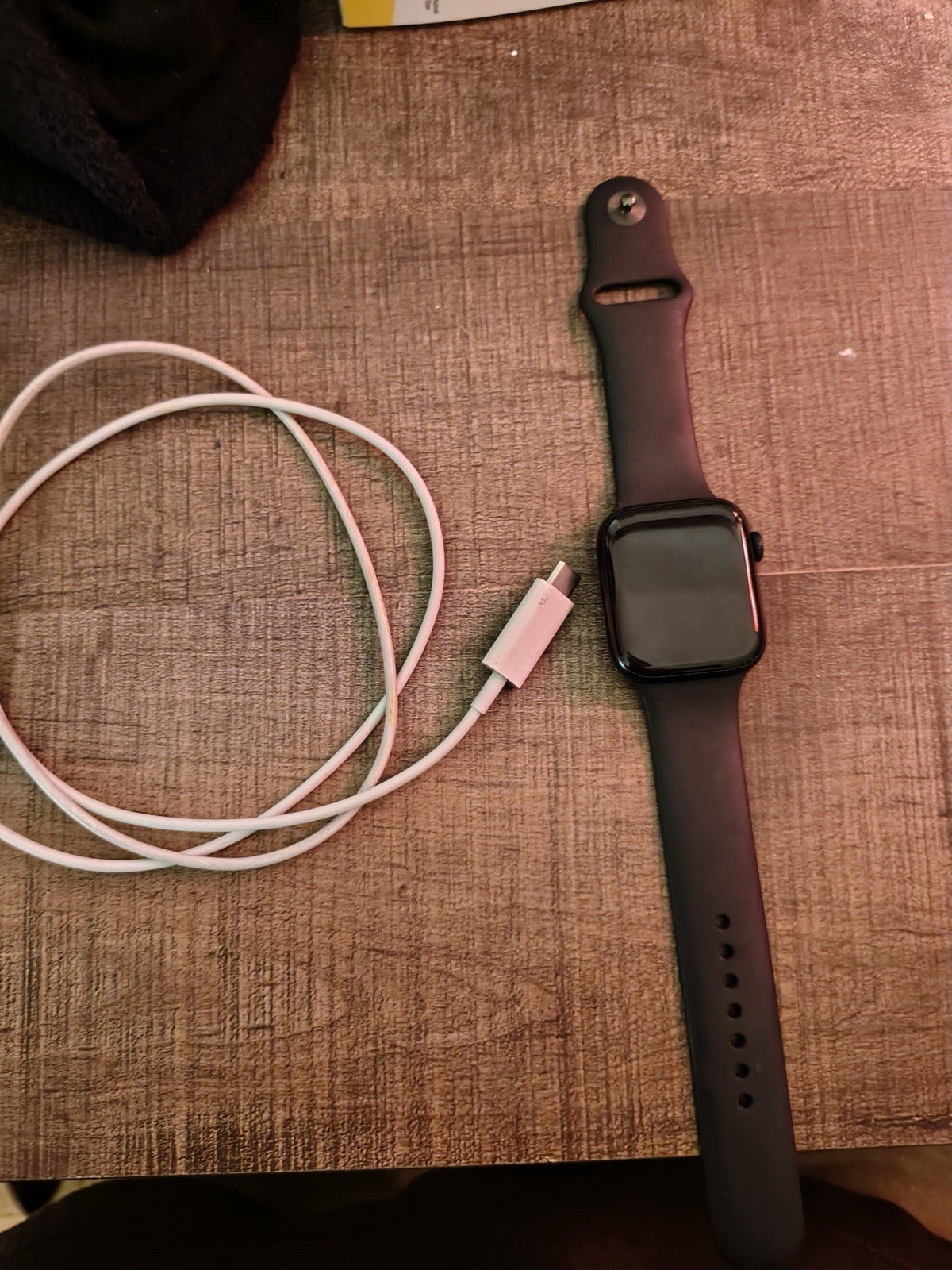 Apple Watch SE (2nd Generation) 40mm Midnight Aluminium Case with Midnight Sport