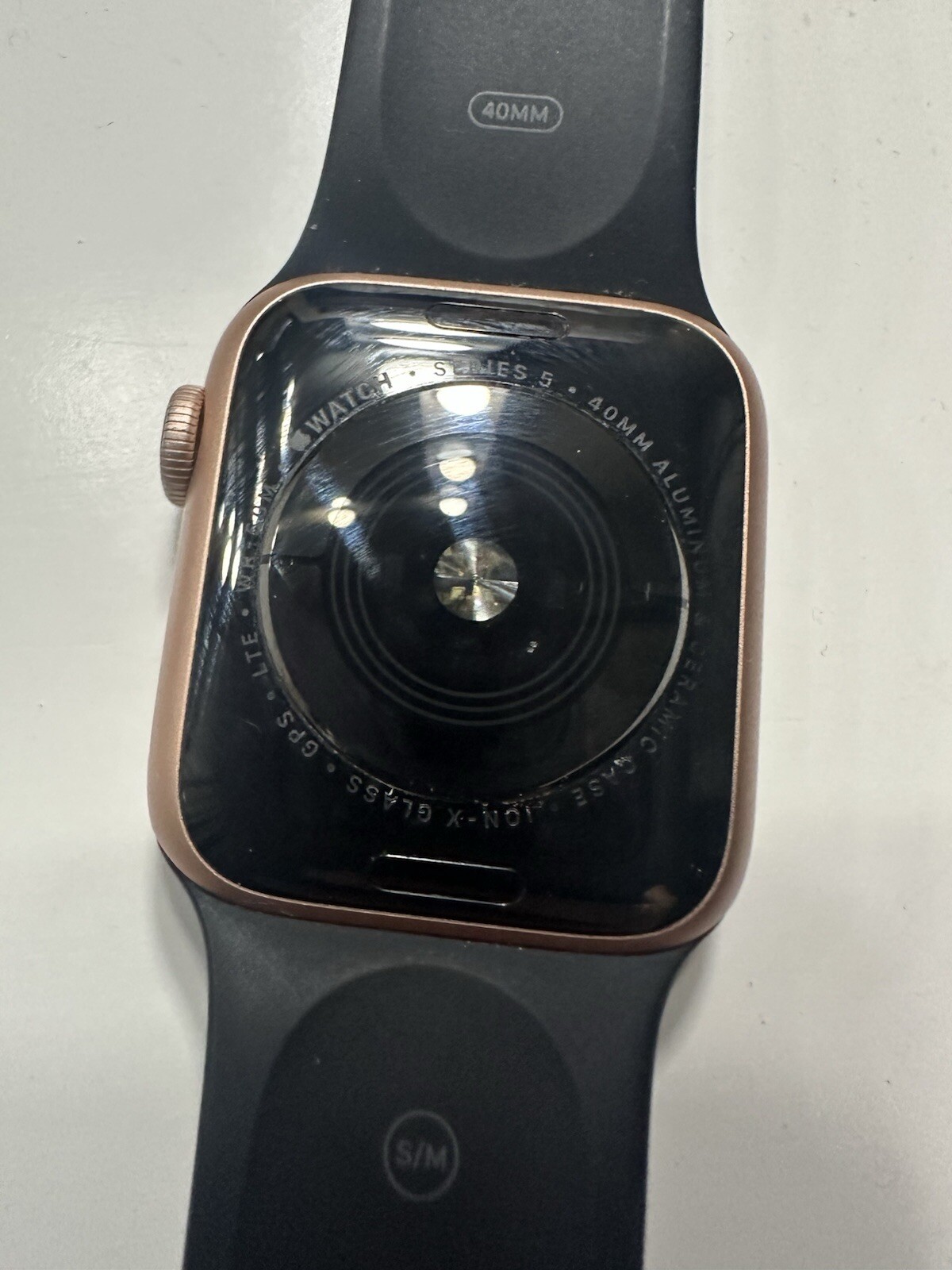 Apple Watch Series 5 40mm Gold Case with Pink Aluminum Band (MWWP2LL/A)