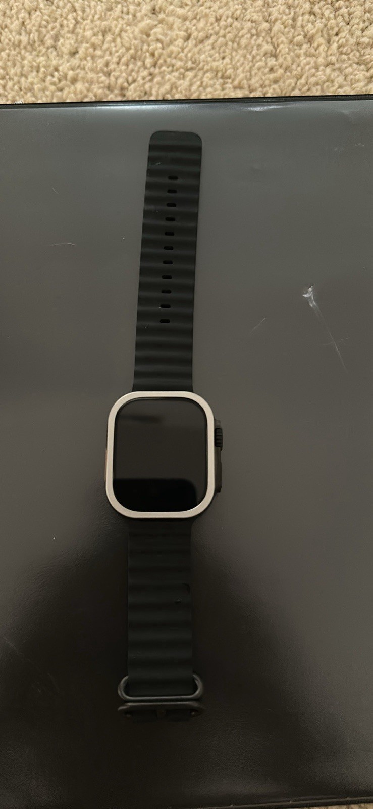 Apple Watch Ultra 2 (GPS+Cellular) 49mm Titanium Case with Black Ocean Band