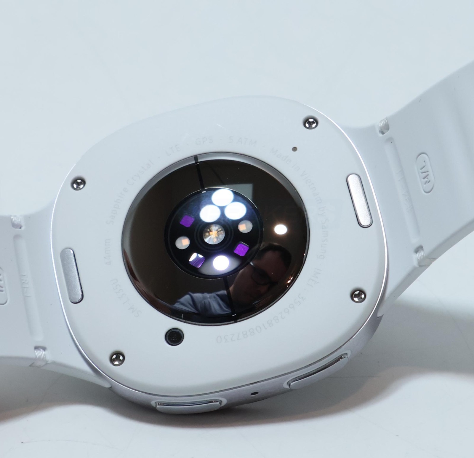 Samsung Galaxy Watch 8 44mm Aluminum (Bluetooth + WiFi + LTE) SM-L335U Silver