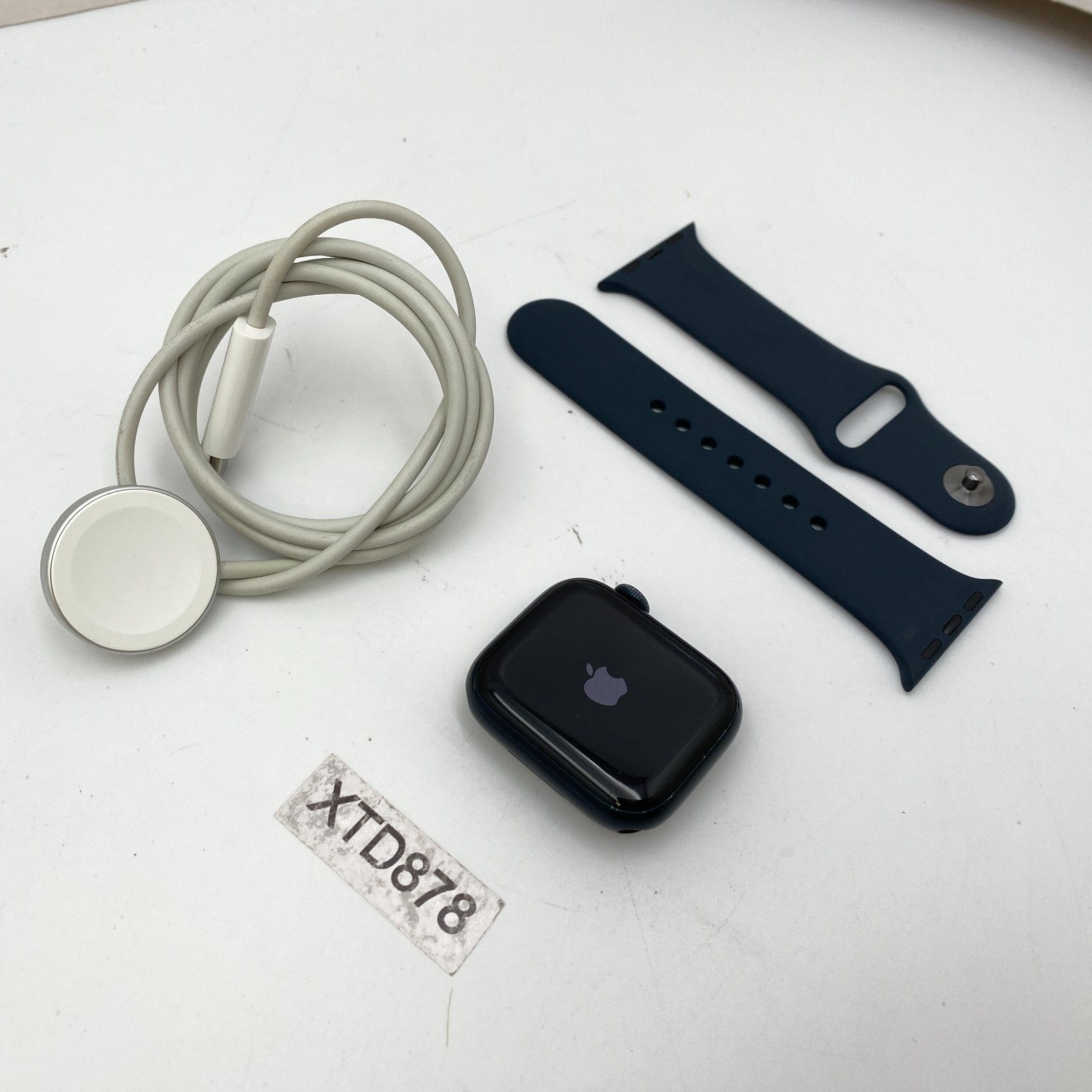 Apple Watch Series 8 – 41mm Aluminum Midnight GPS A2770 – Fair Condition