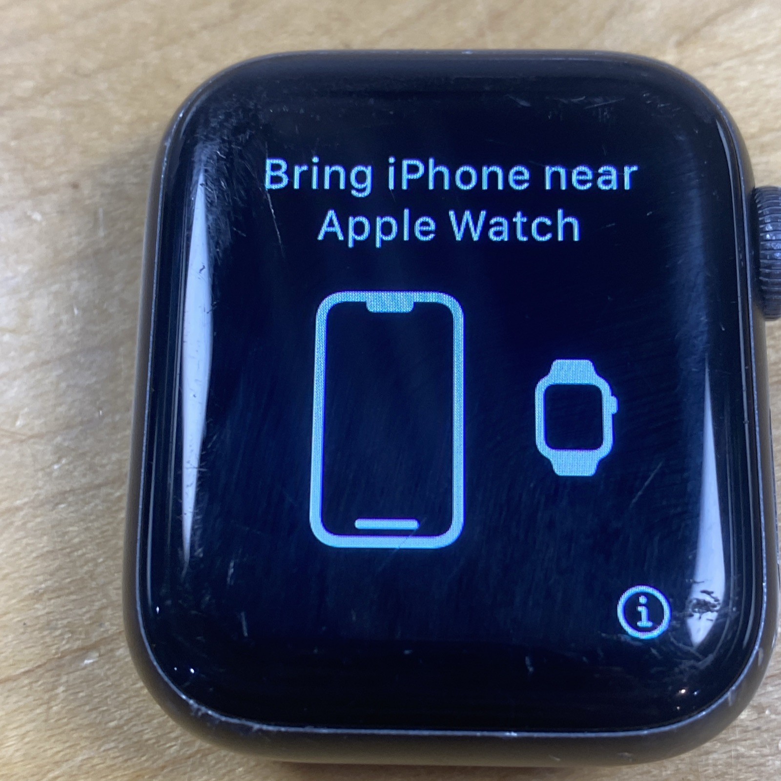 Apple Watch Series 4 / 40MM A1975 Aluminum Space Gray – Fair