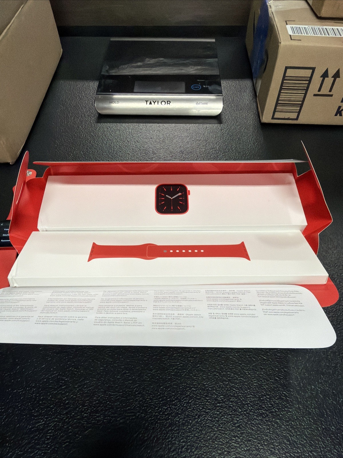 Apple Watch Series 6 40mm Product RED GPS WiFi Bluetooth M00A3LL/A