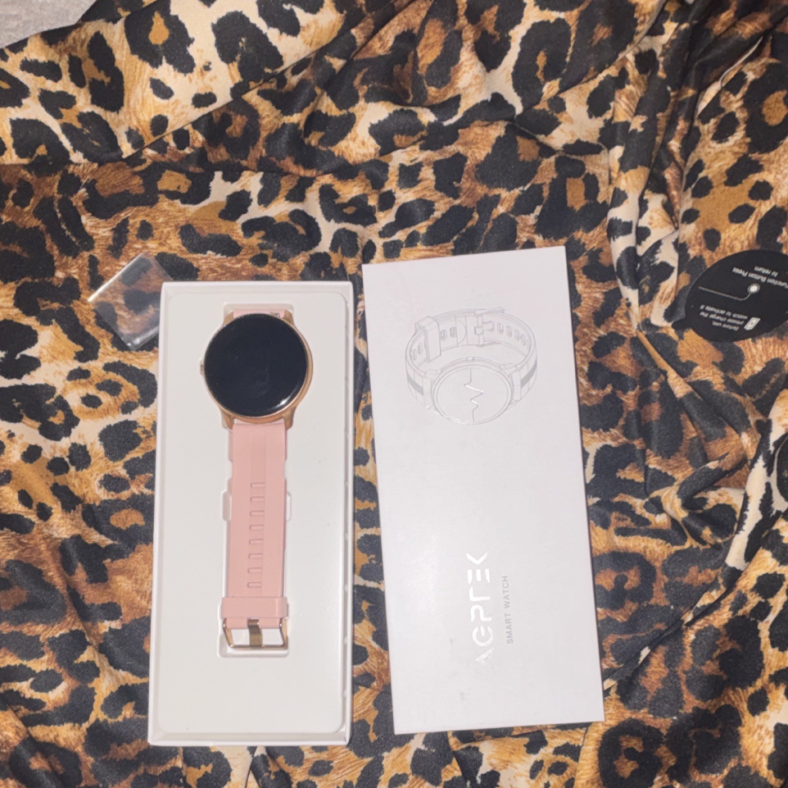 AGPTEK LW11 Smart Watch Gold Metal Case Pink Silicone Band 44mm Sleep Monitor