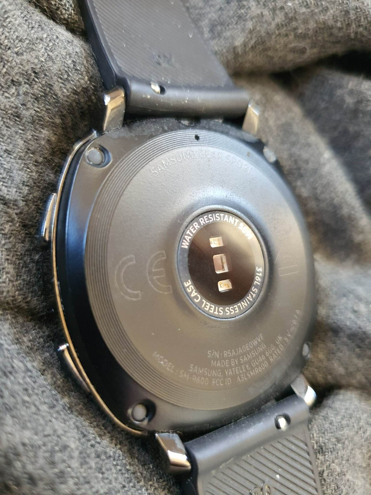 Samsung Gear Sport-44.6mm SM-R600, 1.2” Black- Unisex