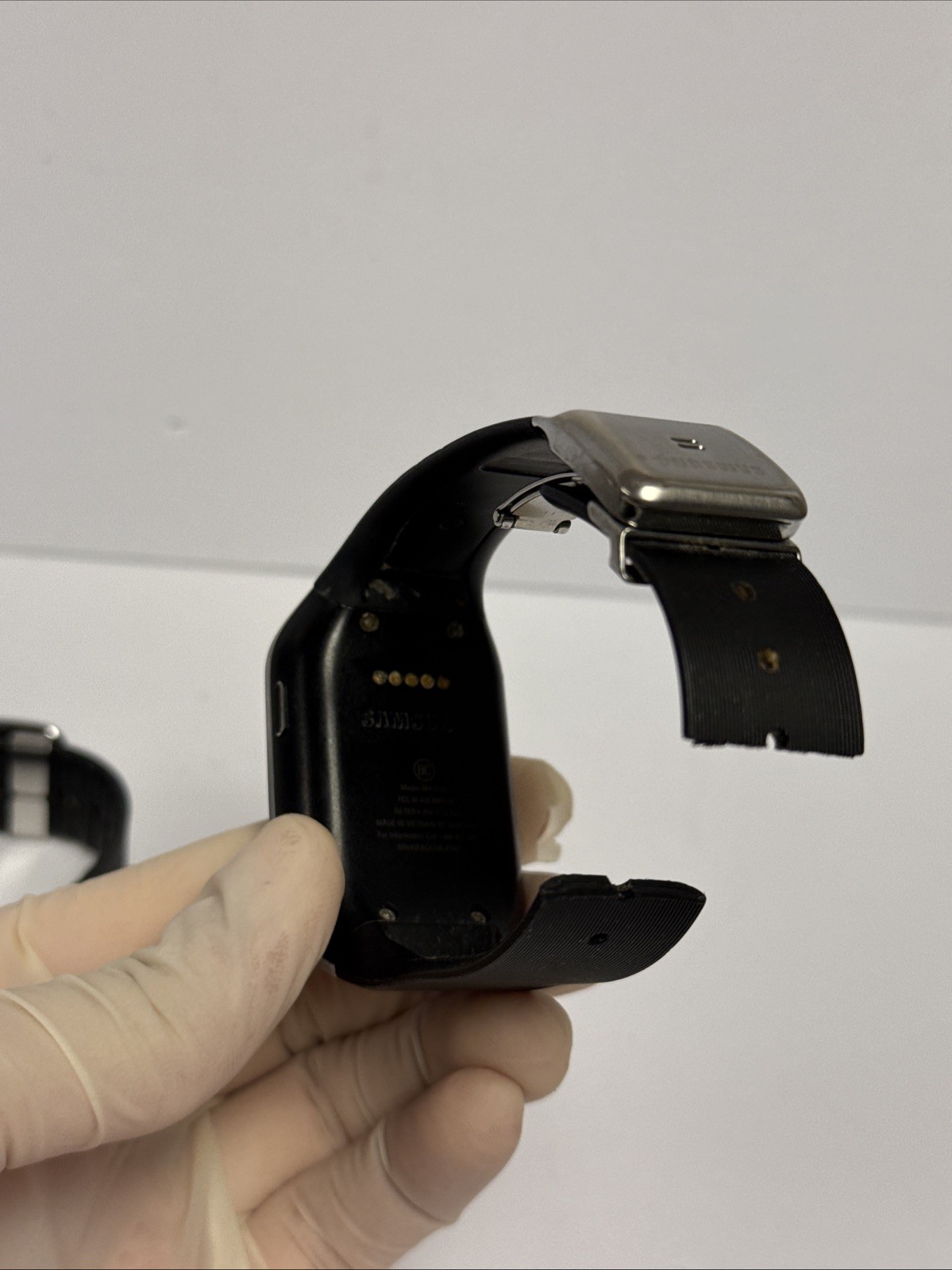 Lot of 2 Samsung Galaxy Gear SM-V700 & R380 Smartwatch Untested For Parts Only