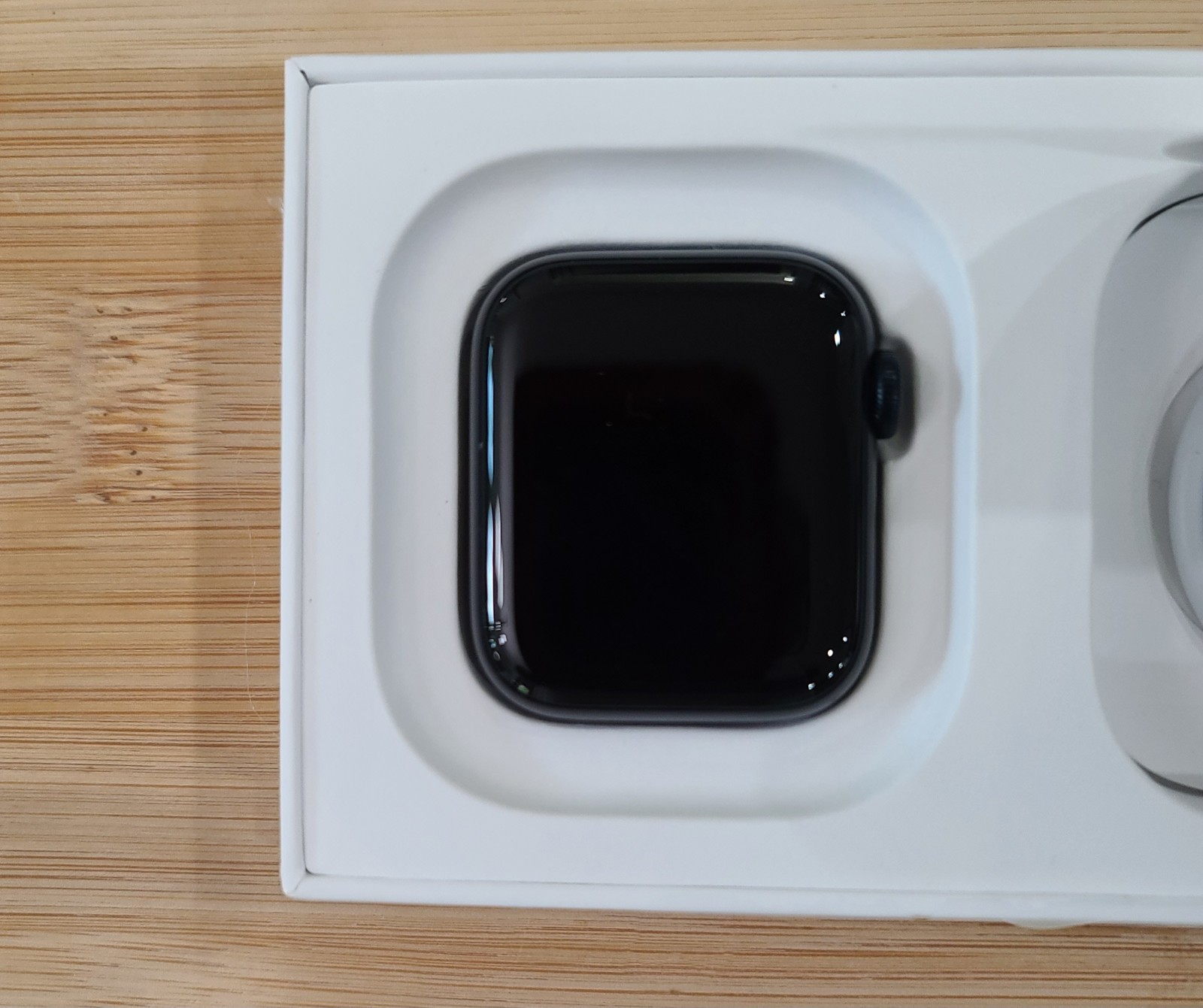 Apple Watch SE 2nd Gen GPS 40mm Midnight Case w Sport Band S/M MXE73LL/A 2024