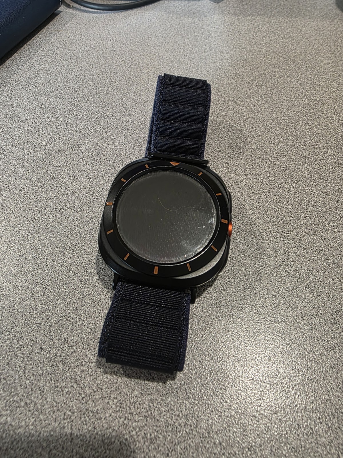 Samsung Galaxy Watch Ultra 47mm Titanium LTE Gray (2025) Open Box