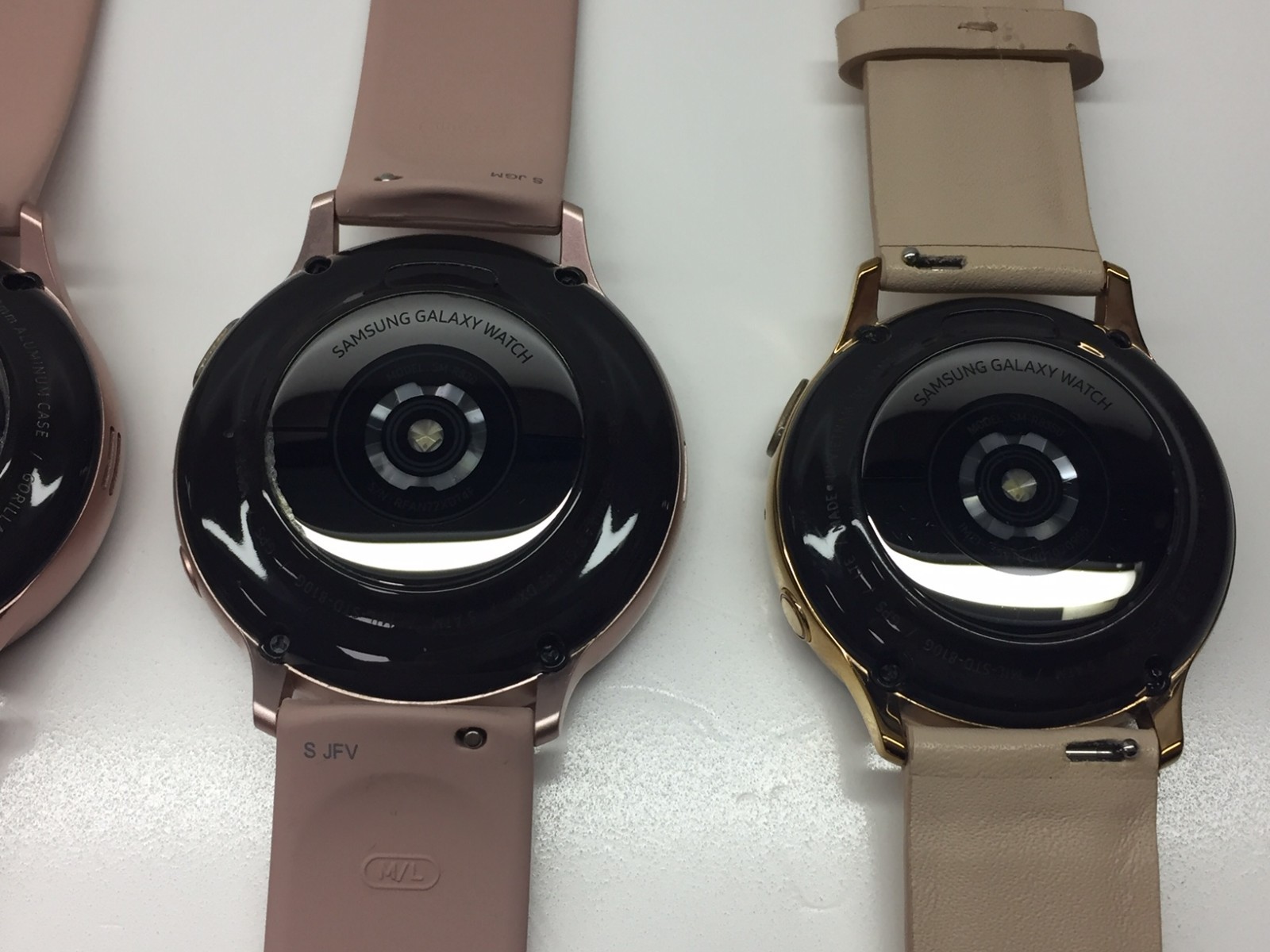 AS IS – LOT OF 4 Samsung Galaxy Watch Active 2 SM-R830. SM-R820. SM-R835