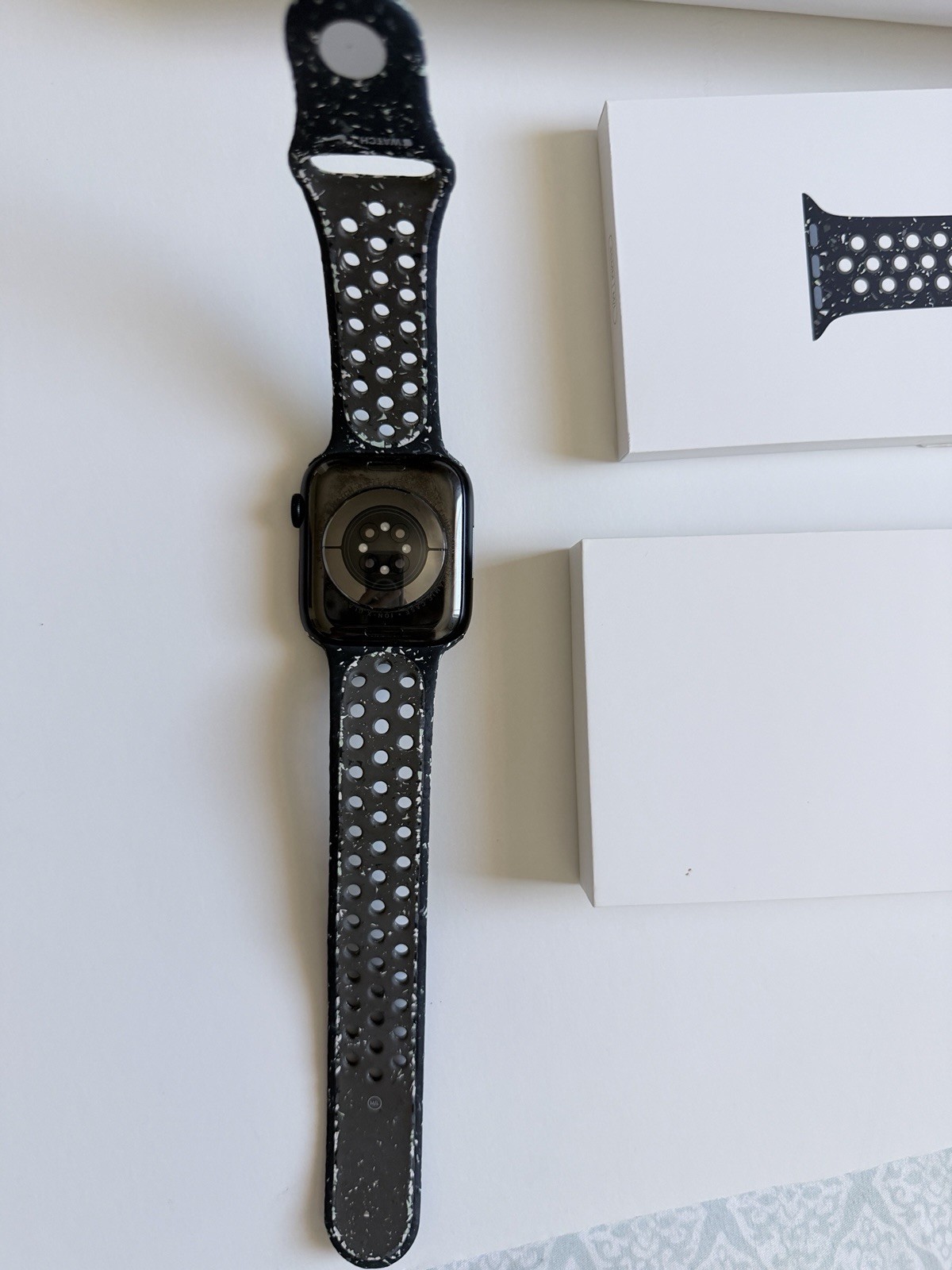 Apple Watch Series 9 45mm GPS Midnight Aluminum Nike Sport Band Box
