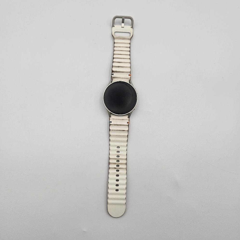 Samsung SM-L300 Galaxy Watch 7 Round 40mm w/ White Band GPS & Bluetooth 32GB