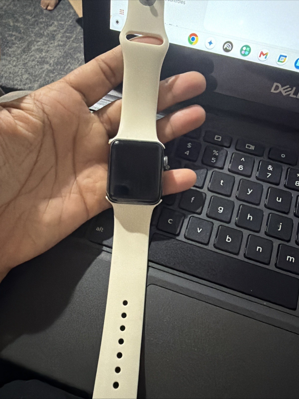 Apple Watch Series 3 38 mm black Aluminum Case White Sport Band Smartwatch -..