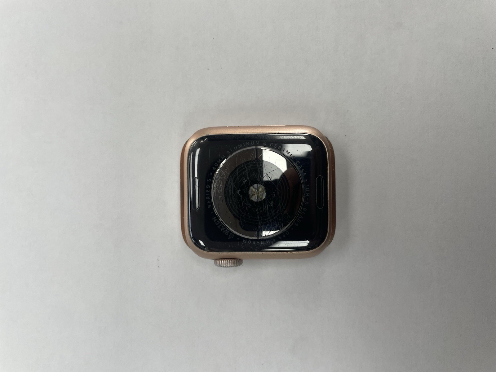 Apple Watch Series 5 40mm Aluminum Gold, Fair Condition. Price To Sell!
