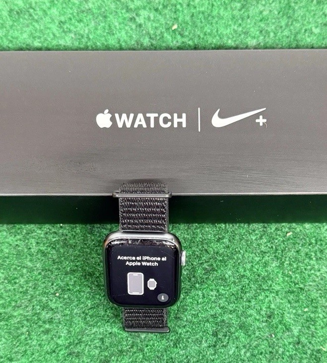 Apple Watch Series 4 S4 Nike+ (GPS + LTE) 44mm Gray Case Sport Band SEE IMAGES