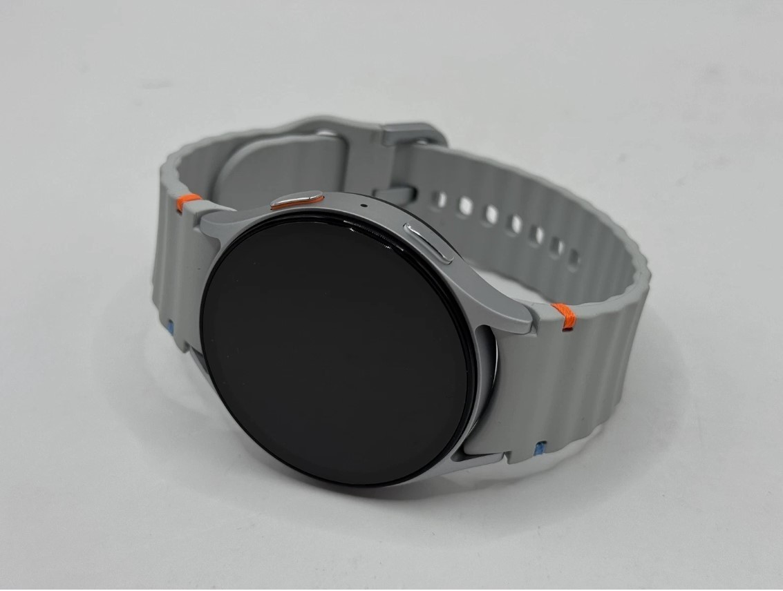 Samsung Galaxy Watch 7 – SM-L325U 32GB 44mm GPS + LTE Unlocked SUPER DEAL!