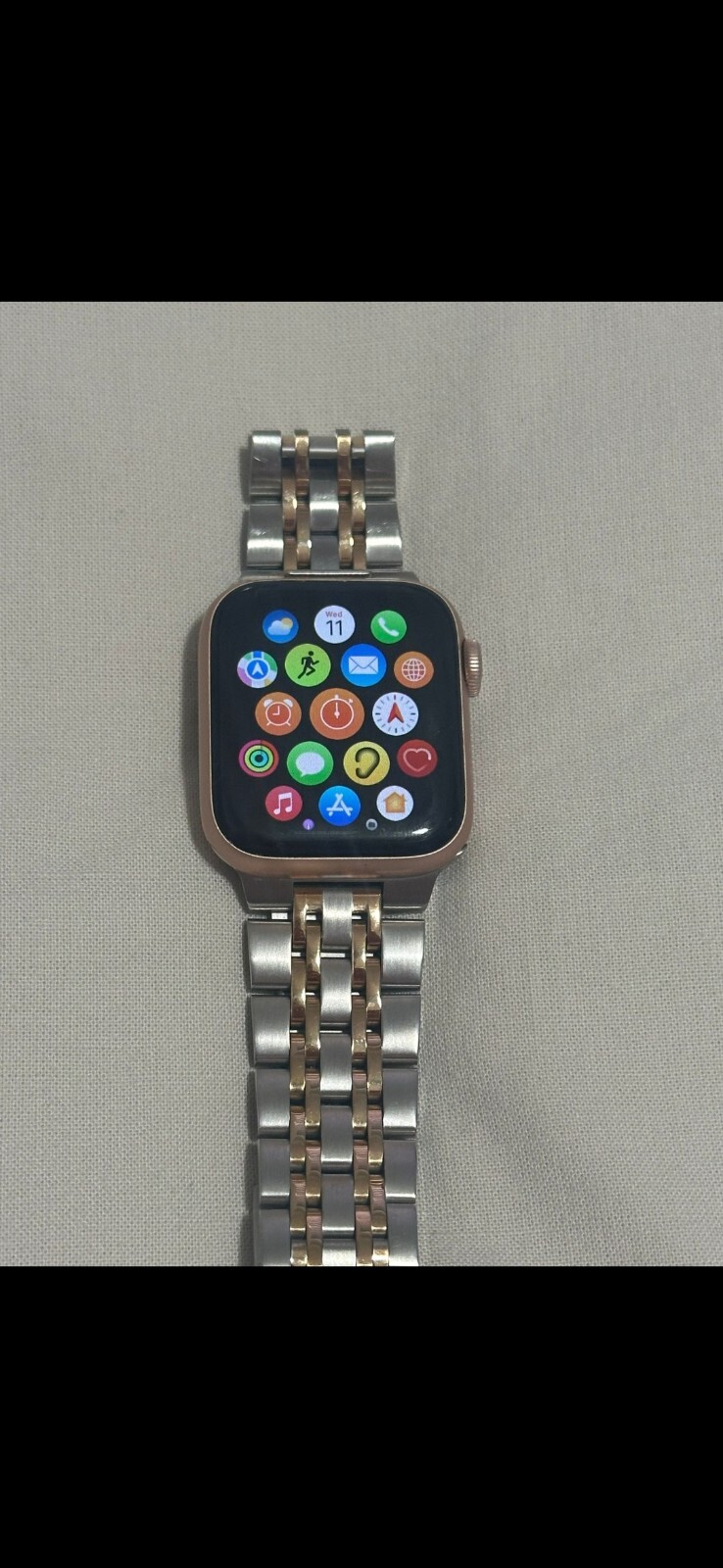 Apple Watch Series 5 40mm Gold Aluminum Case with Pink Sport Band (MWWP2LL/A)…