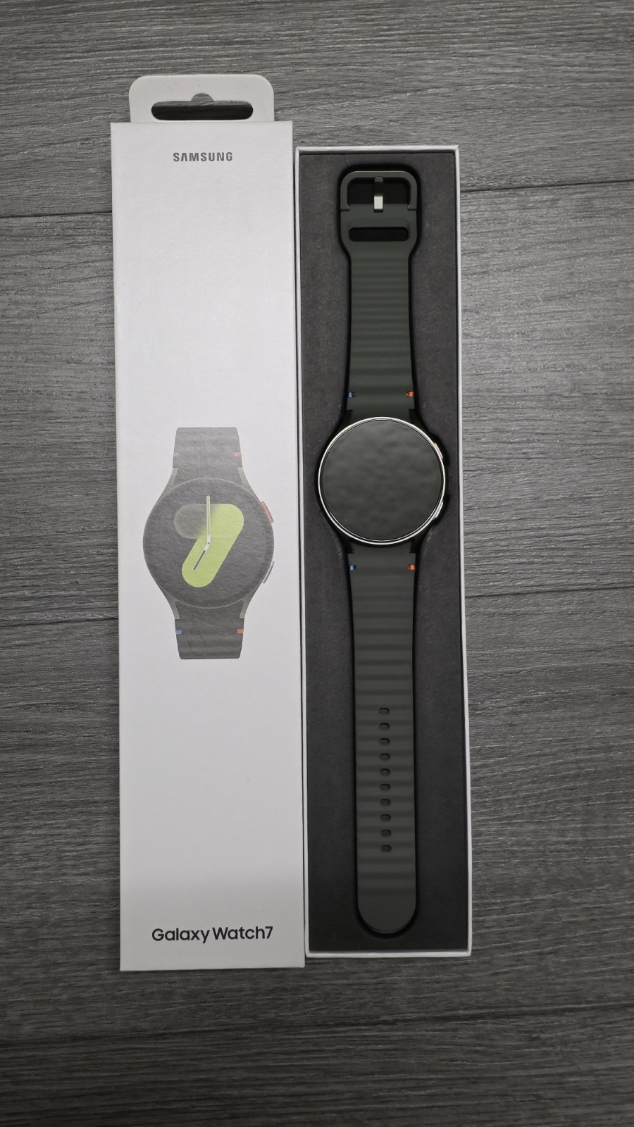 Samsung Galaxy Watch 7 44mm Green SM-L310 NEW NEVER USED Bluetooth