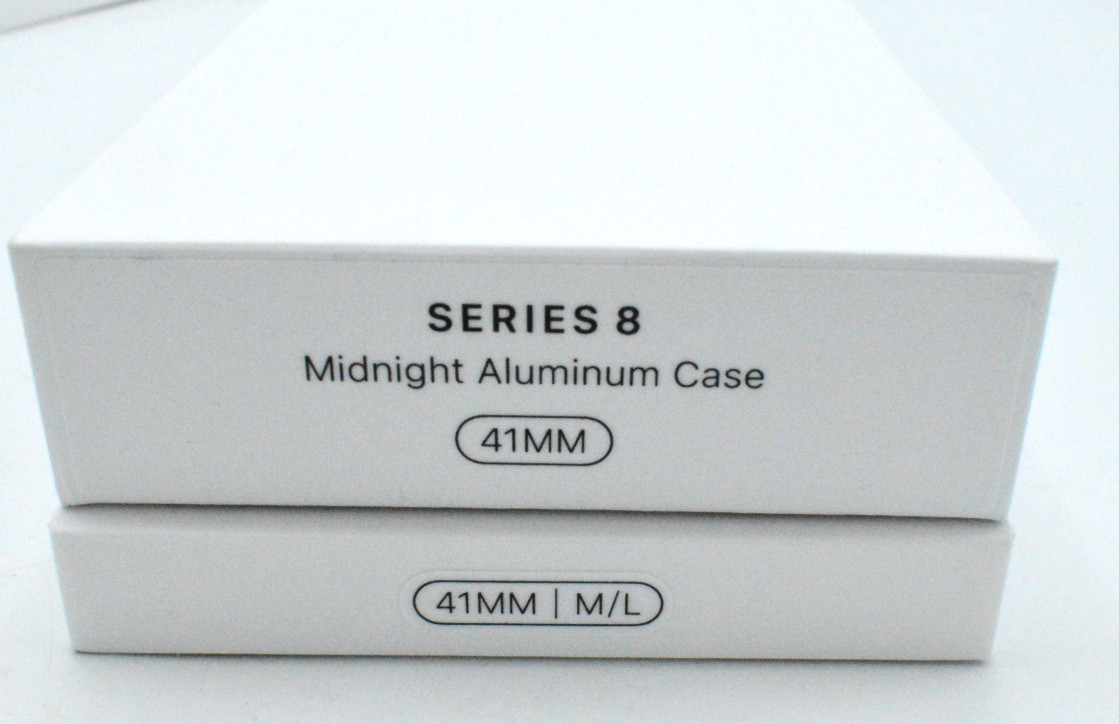 Apple Watch Series 8 MNU83LL/A 41 mm A2770 Midnight Aluminum & Sport Band M/L