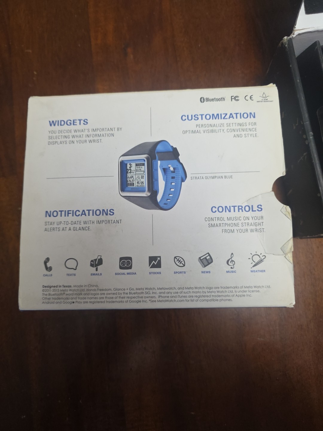 MetaWatch Glance Go – STRATA Watch for Apple iPhone and Android NEW OPEN BOX