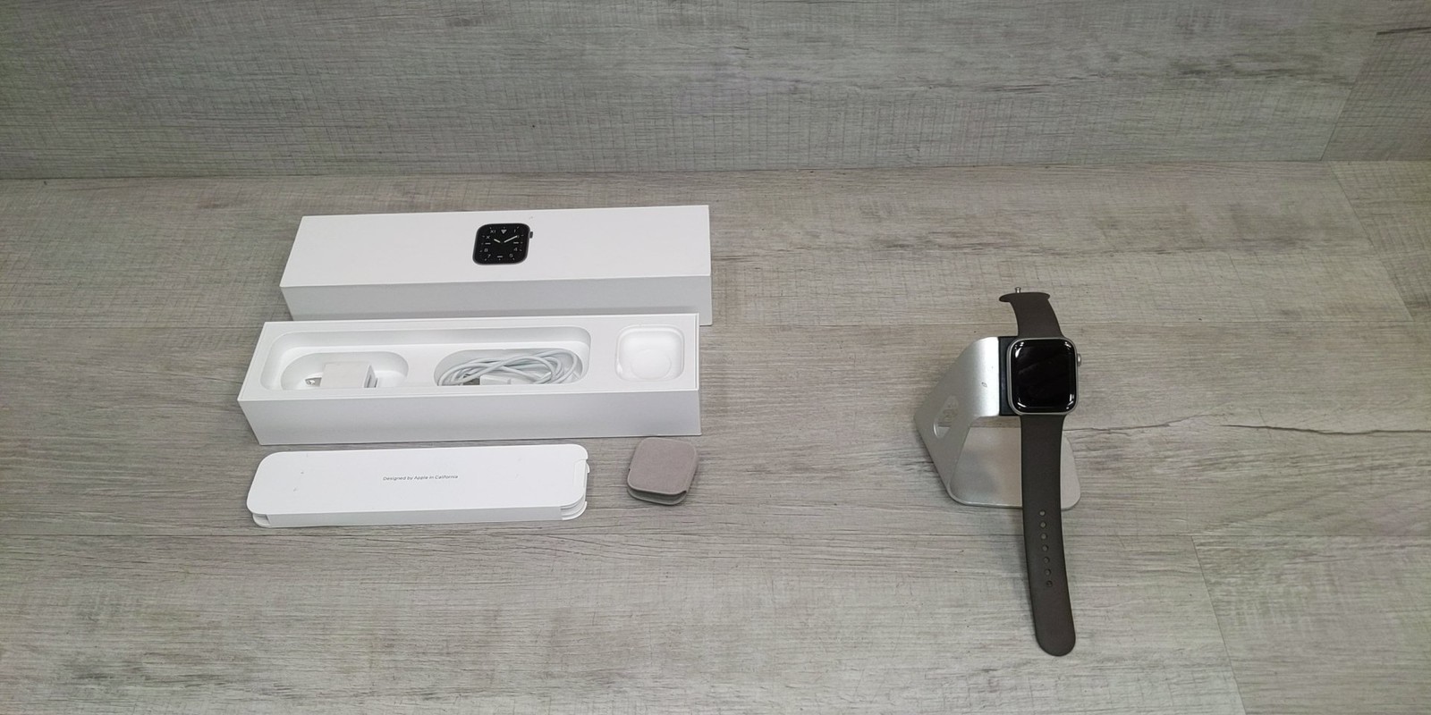 Apple Watch Series 5 Edition Titanium Sport 44 MM GPS+Cellular