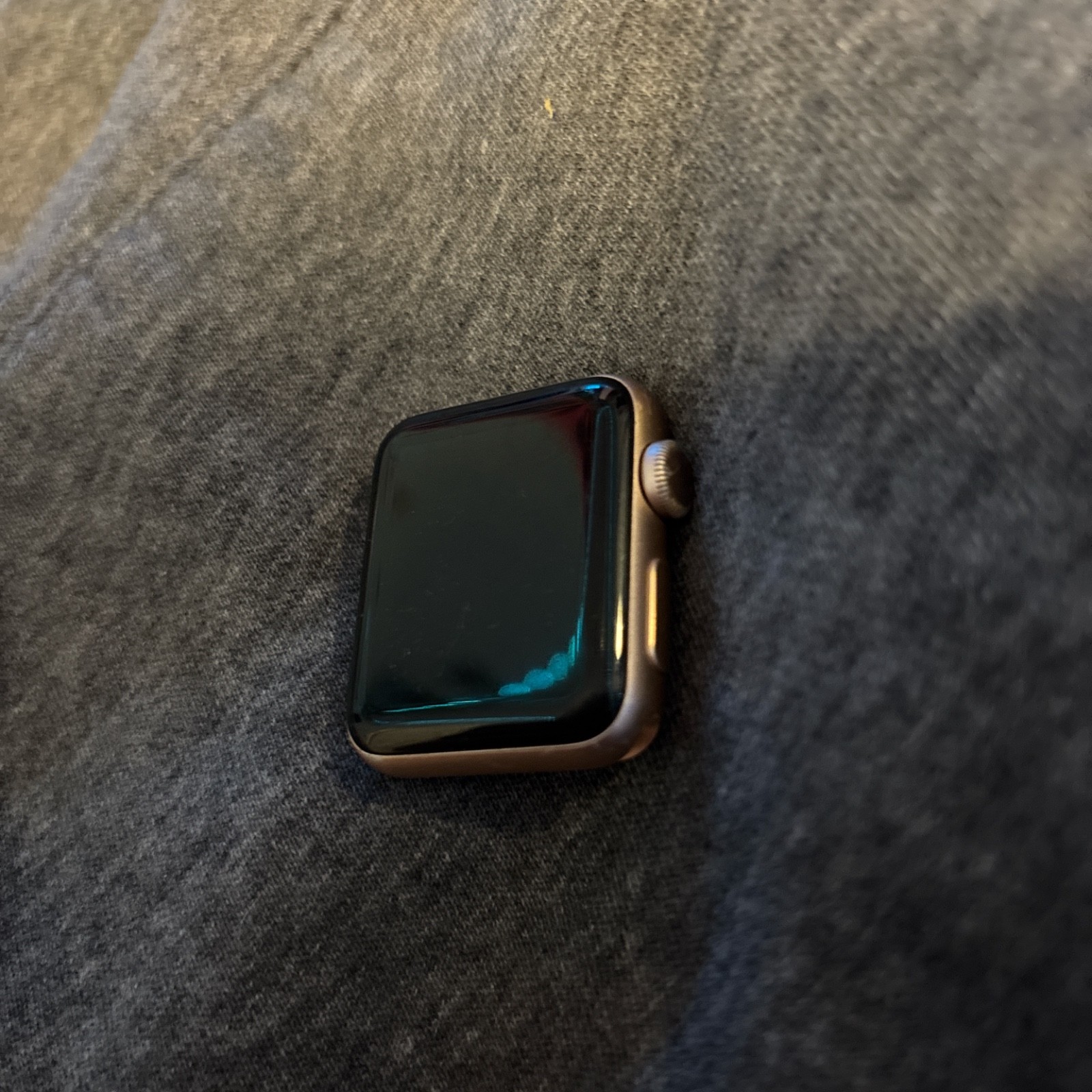 Apple Watch Series 3 38mm Gold Aluminium Case with Pink Sand Sport Band (GPS) –