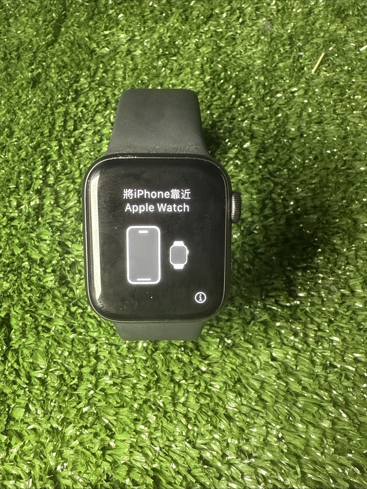 Apple Watch SE (2020) 1st Gen 40mm (GPS Only, No Cellular) Space Gray (Good)
