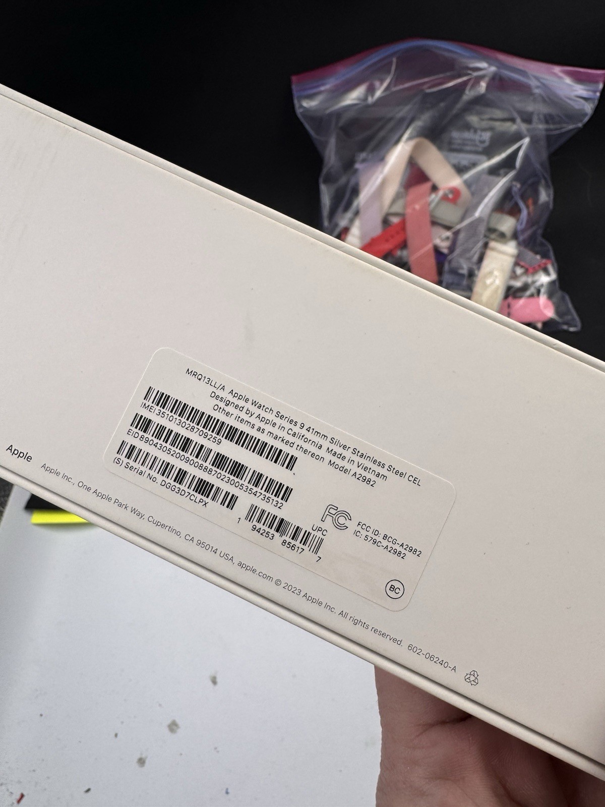 Apple Watch Series 9 41MM Silver Aluminum A2982 Extra Bands