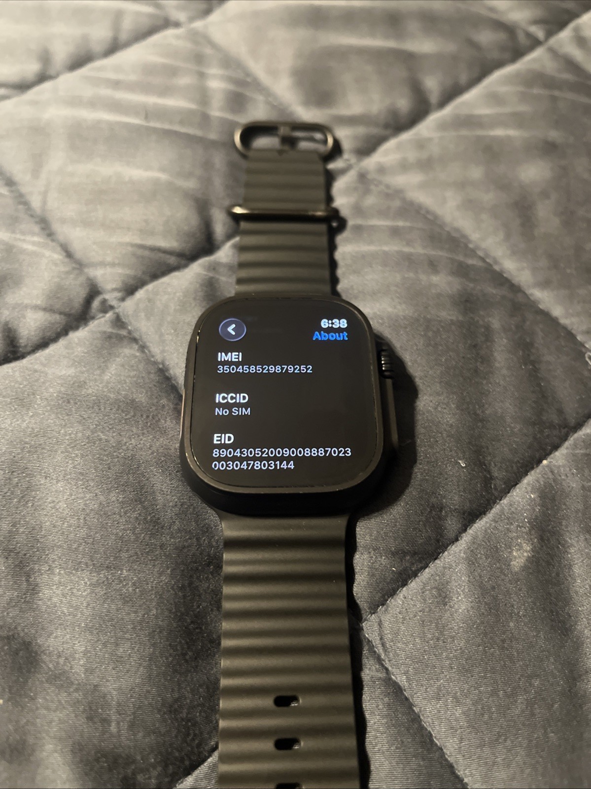 Apple Watch Ultra 2 49mm GPS + Cell Titanium Case w Black Ocean Band MX4P3LW/A
