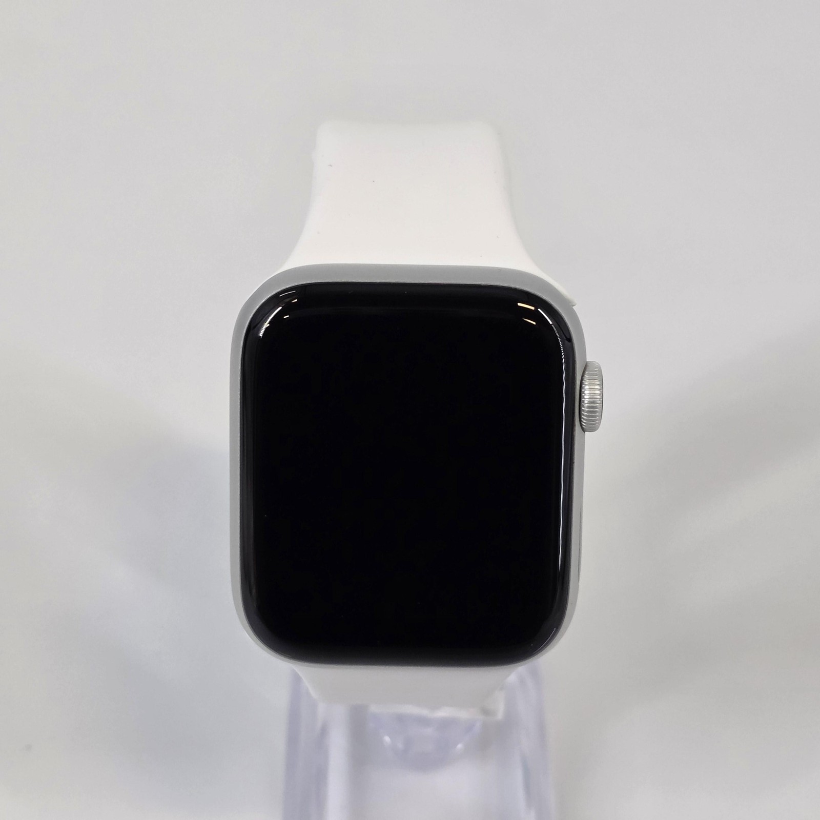 Apple Watch (Series 6) 44mm Silver Aluminum (LTE) w/ White Sport – Very Good