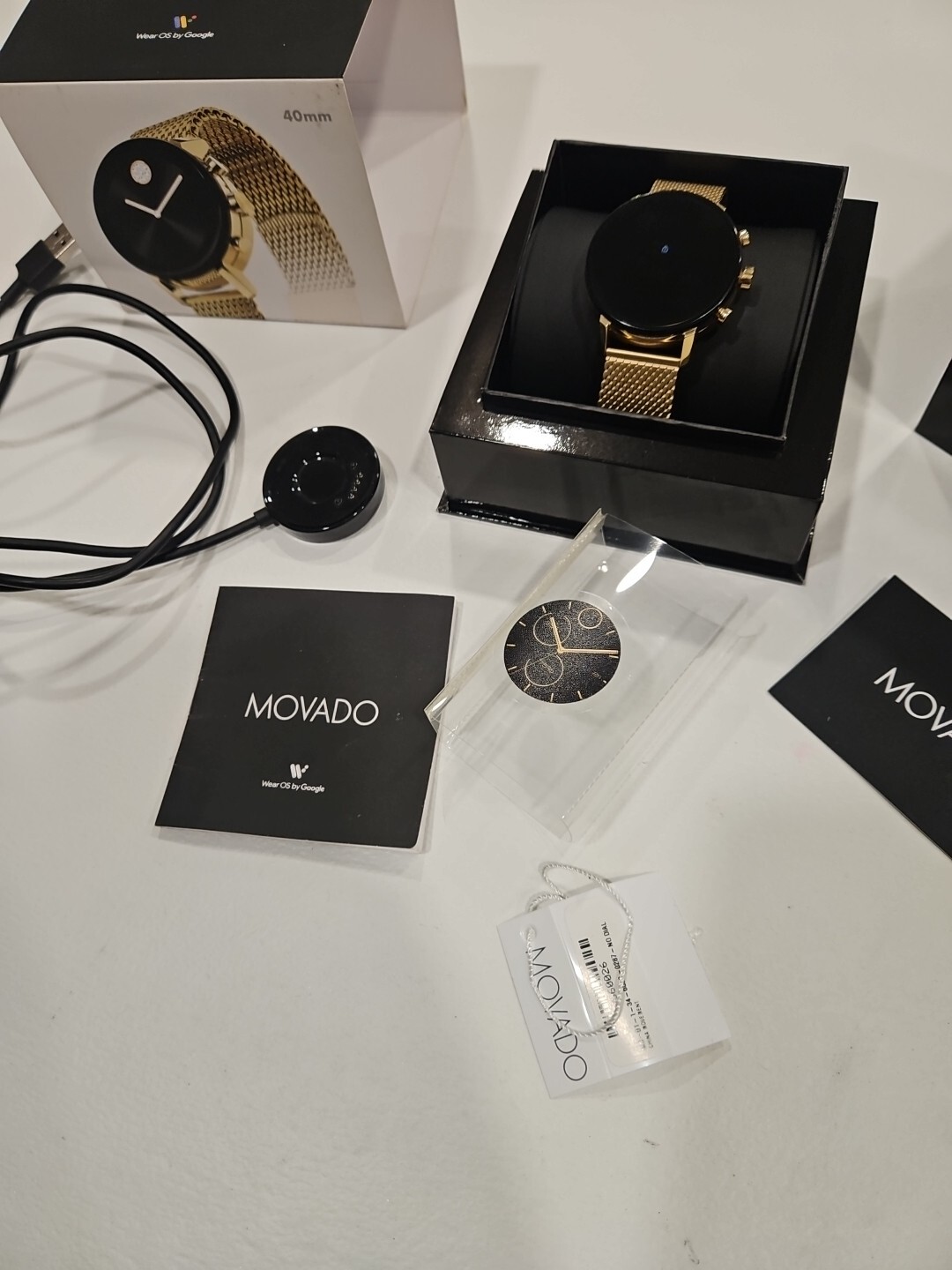 Movado Connect 2.0 Unisex 40mm Digital Smartwatch Yellow Gold Mesh S (PD7009290)