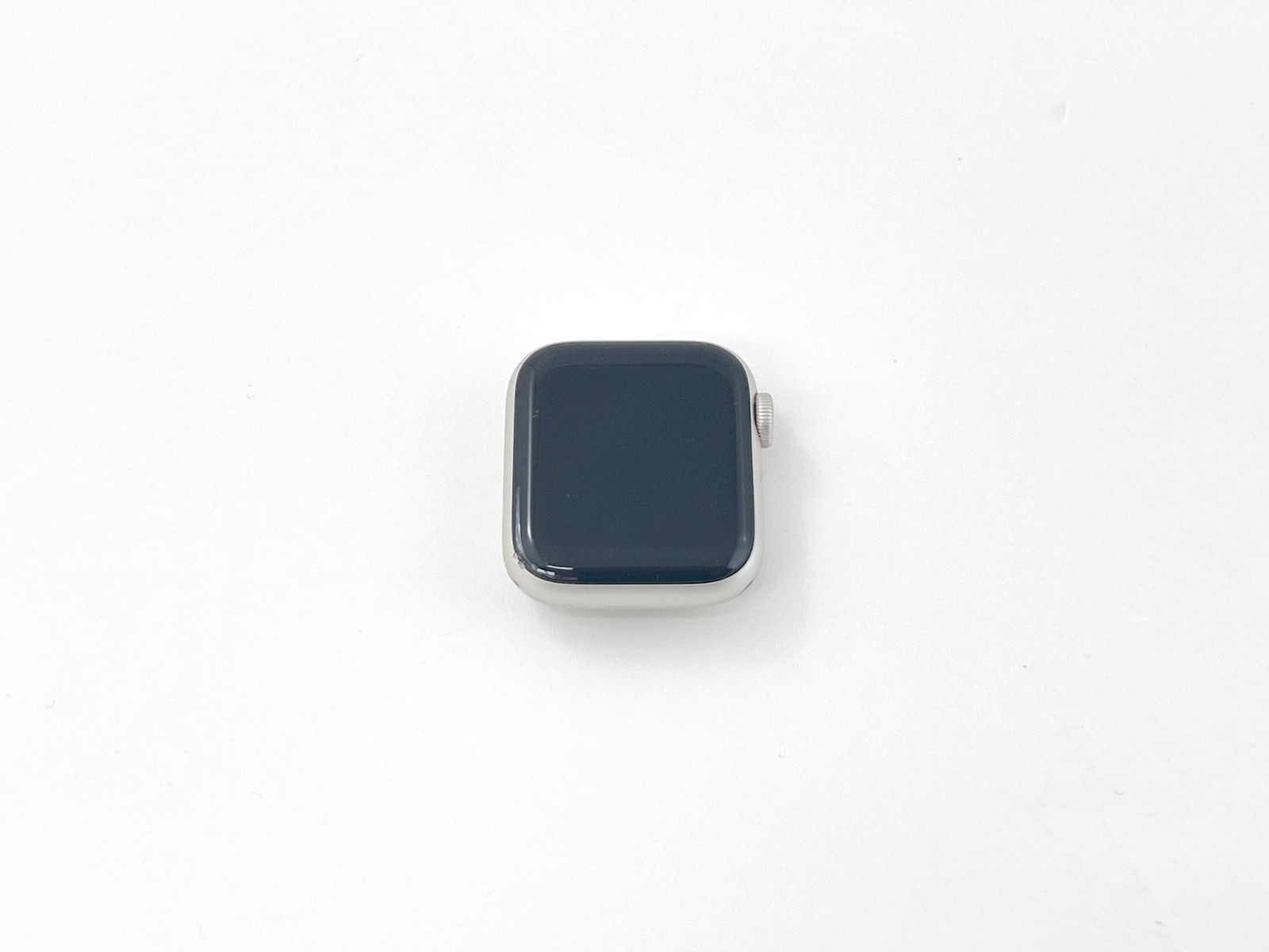 Apple Watch SE 3 40mm GPS Starlight – For Parts / AS-IS