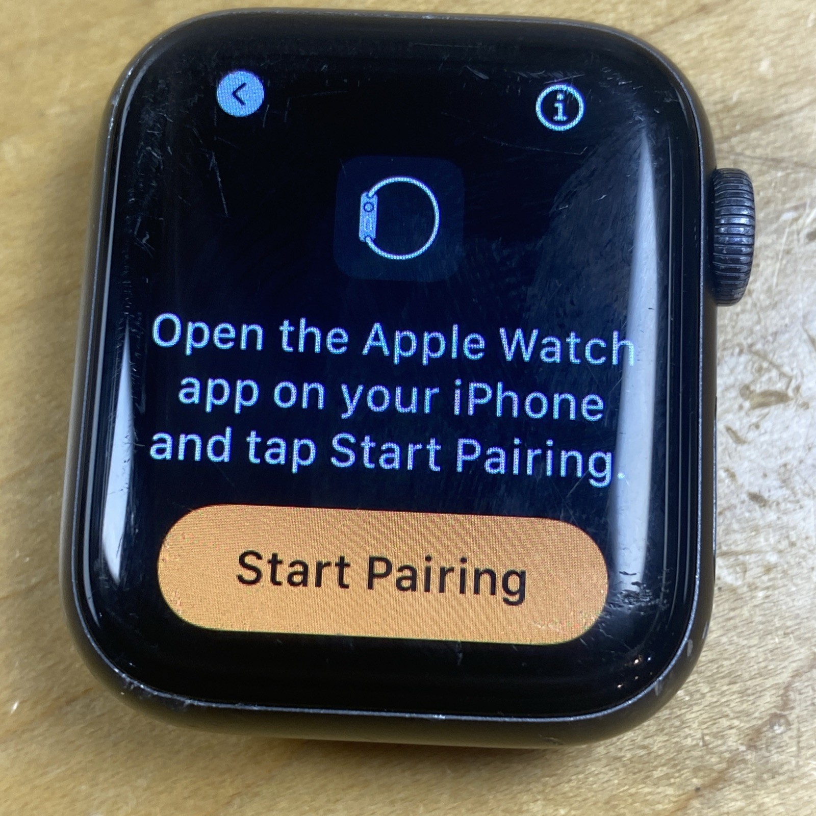 Apple Watch Series 4 / 40MM A1975 Aluminum Space Gray – Fair