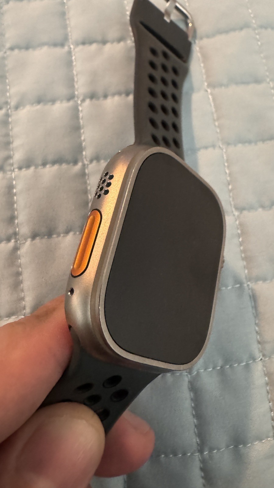 Apple Watch Ultra 49mm GPS+Cellular 32GB Silver Titanium MNHC3LL Gen 1 + 3 bands