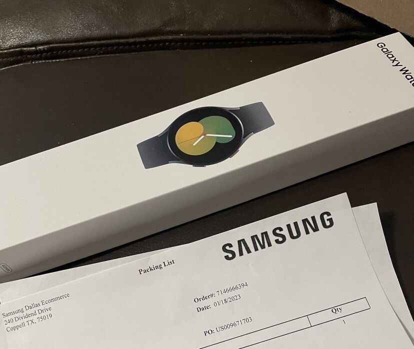 Samsung Galaxy Watch5 Aluminum Smartwatch 40mm BT Graphite SM-R900NZAAXAA