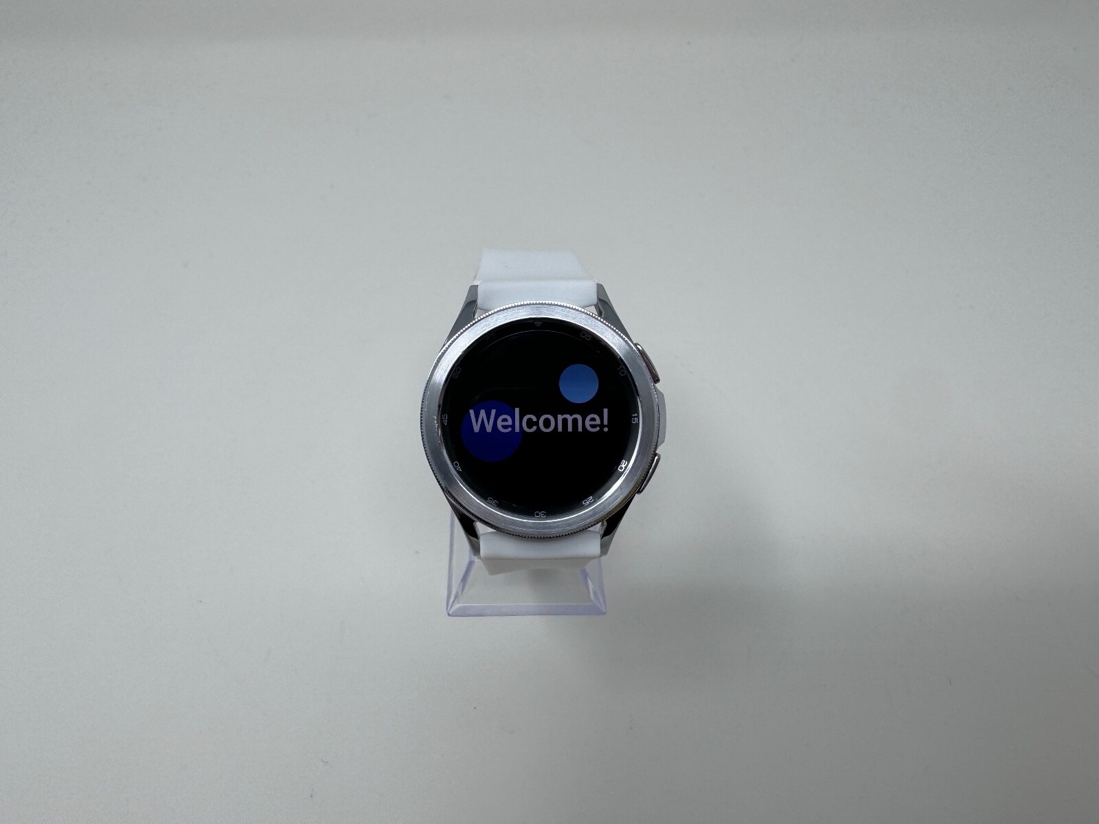 Samsung Galaxy Watch4 Classic 42mm Silver (Cell) SM-R885U – FAST FREE SHIPPING!