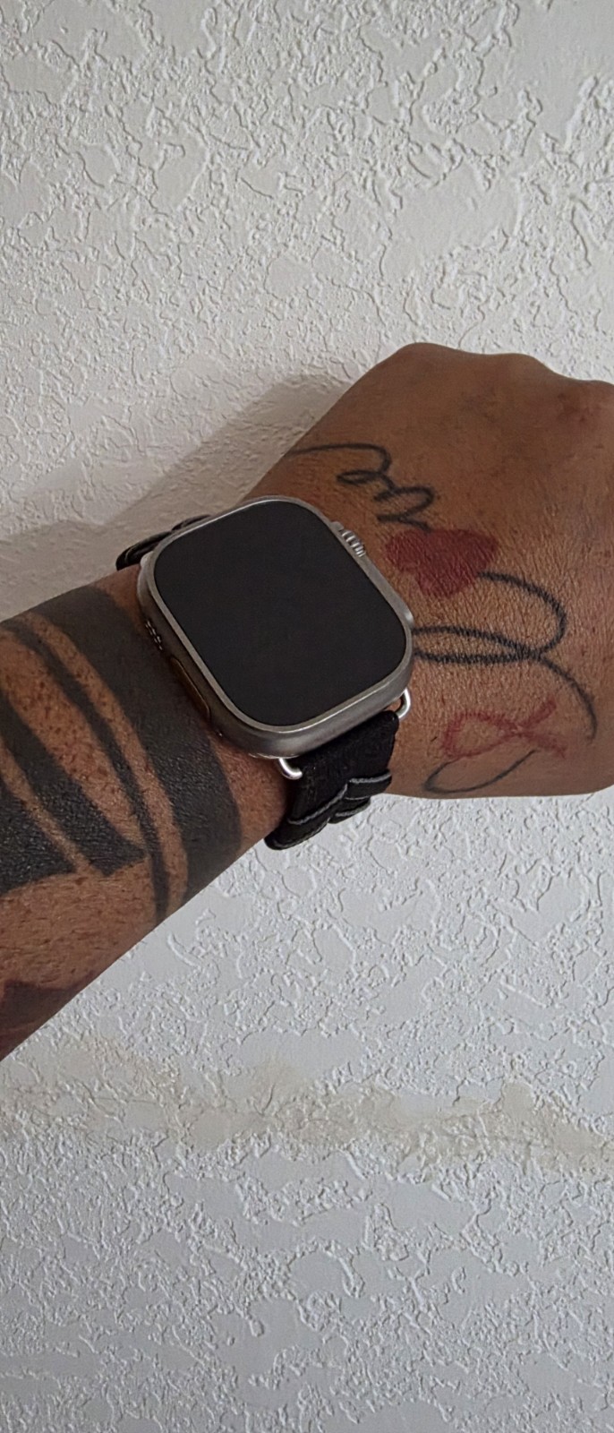 Apple Watch Ultra 2 49mm Unlocked with 2 HERMES OEM Bands Bundle Excellent Cond