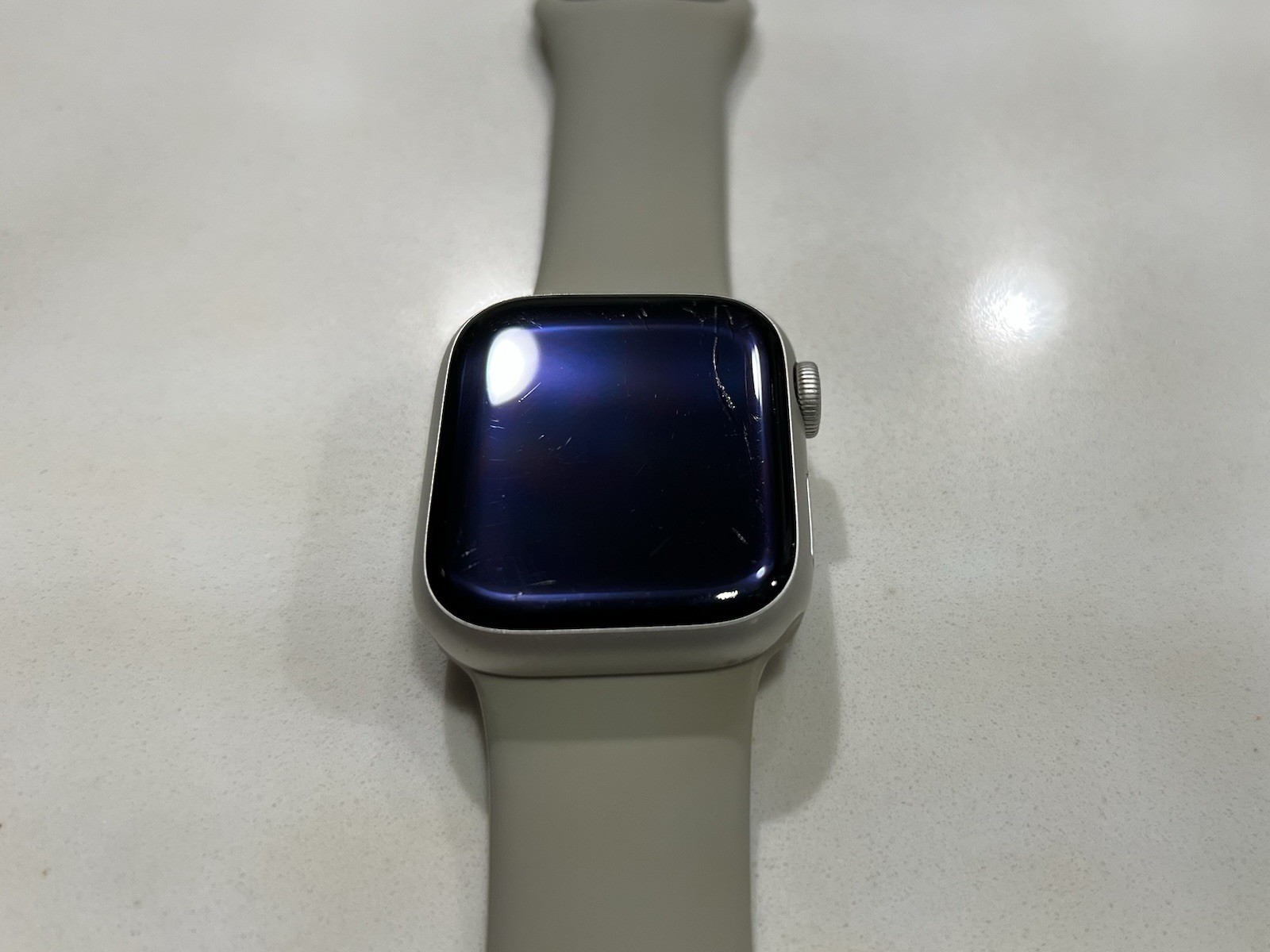 Apple Watch Series 7 GPS Cellular 41mm Aluminum Sport Band – Starlight MKMY3LL/A