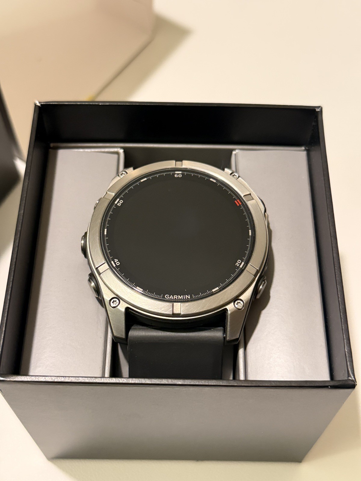 Garmin Fenix 8 PRO 51mm Sapphire, Titanium with Graphite/Black Band + SATELLITE