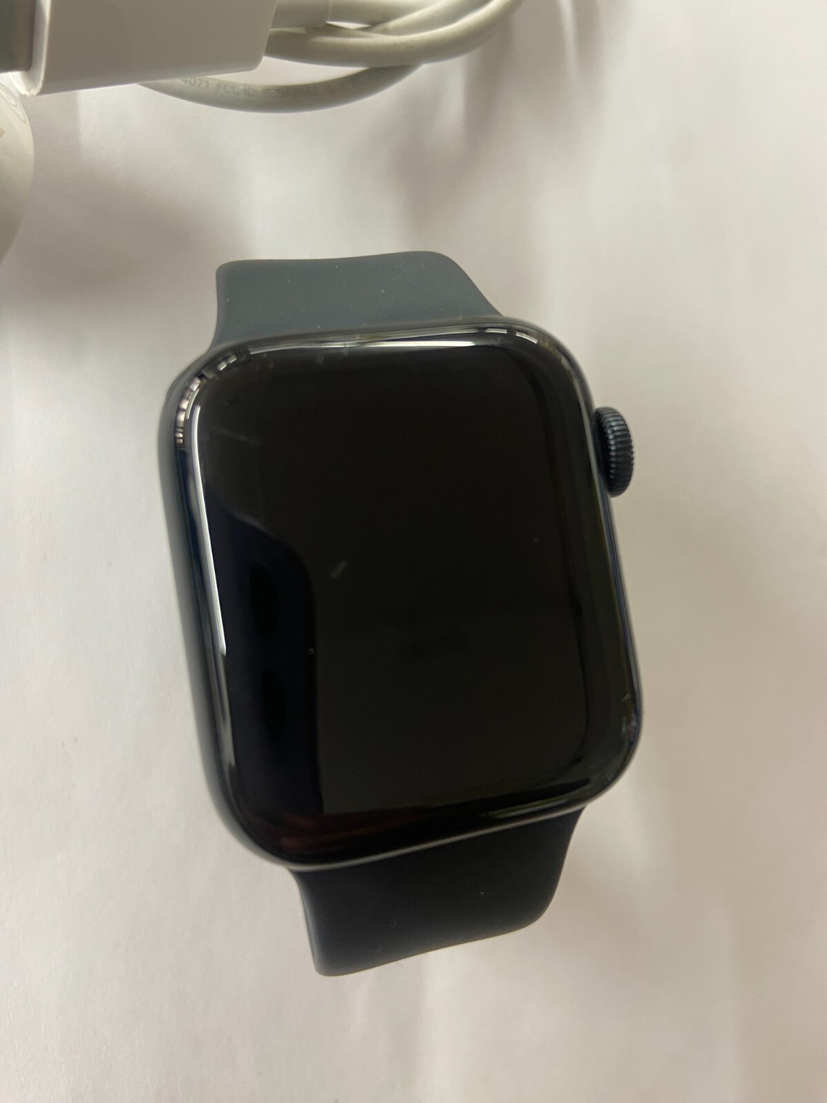 Apple Watch Series SE 2nd Generation GPS 40mm Midnight A2722 32GB S/M